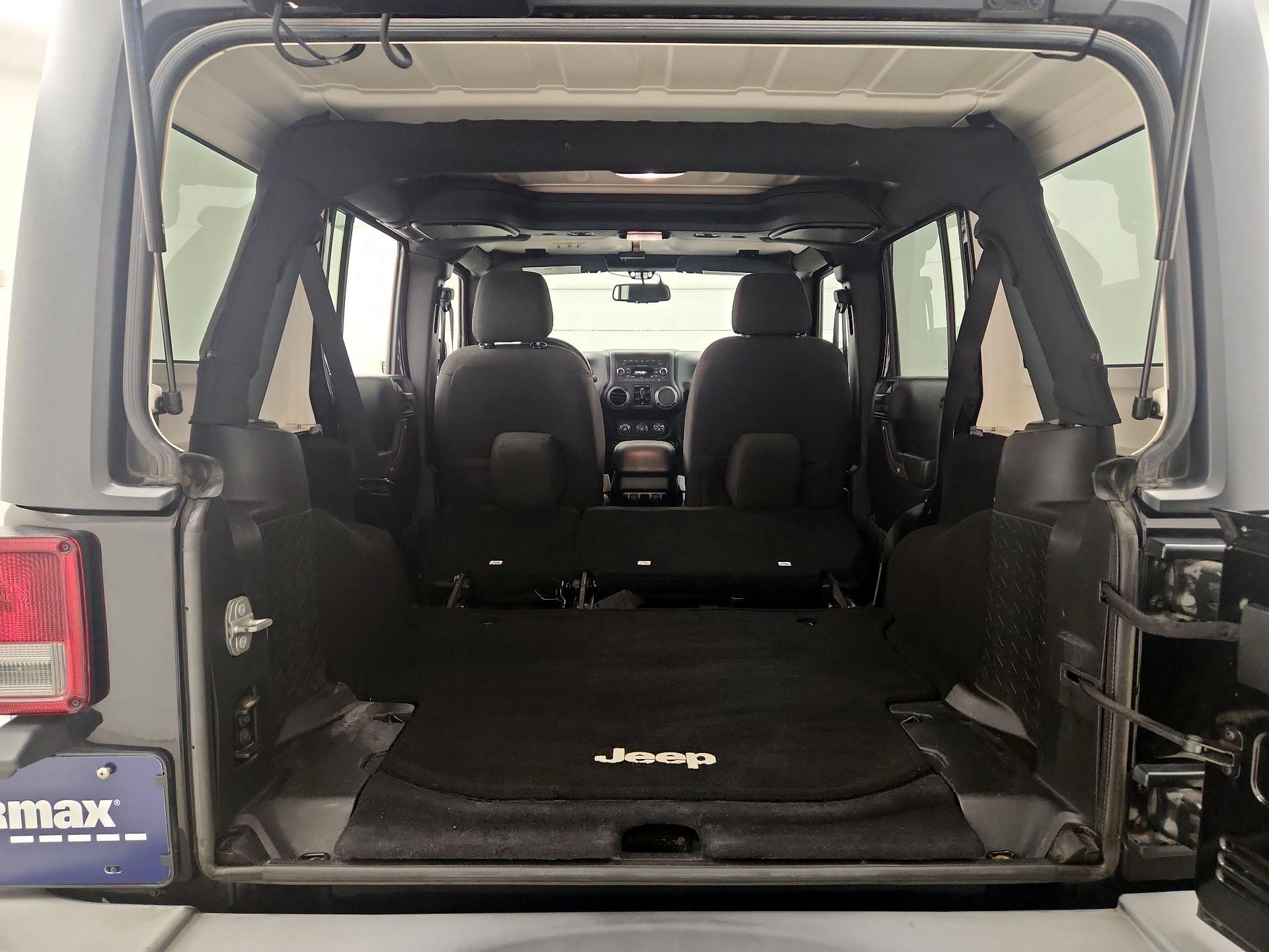 Thumbnail: 2016 Jeep Wrangler - 19