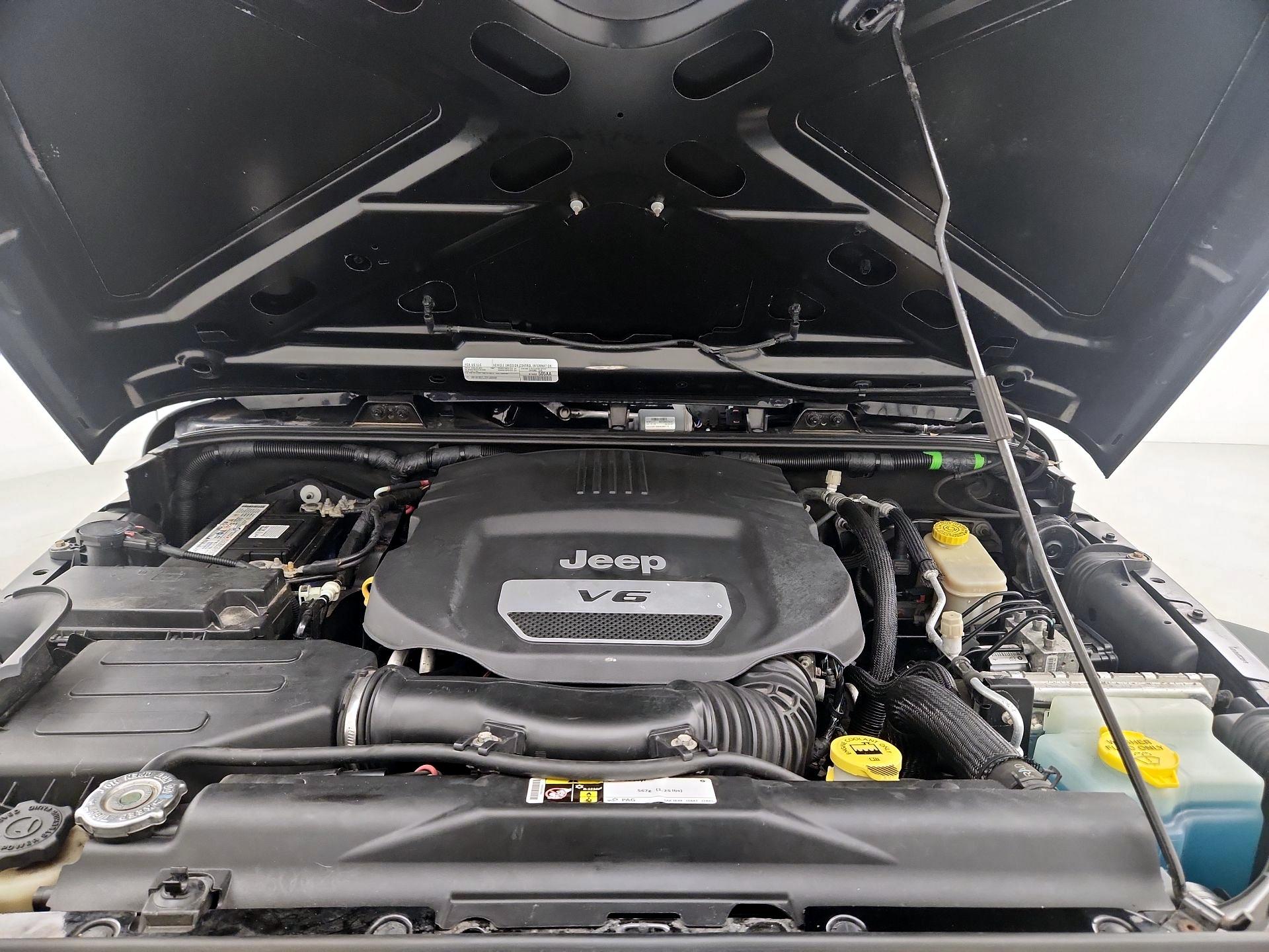 Thumbnail: 2016 Jeep Wrangler - 20