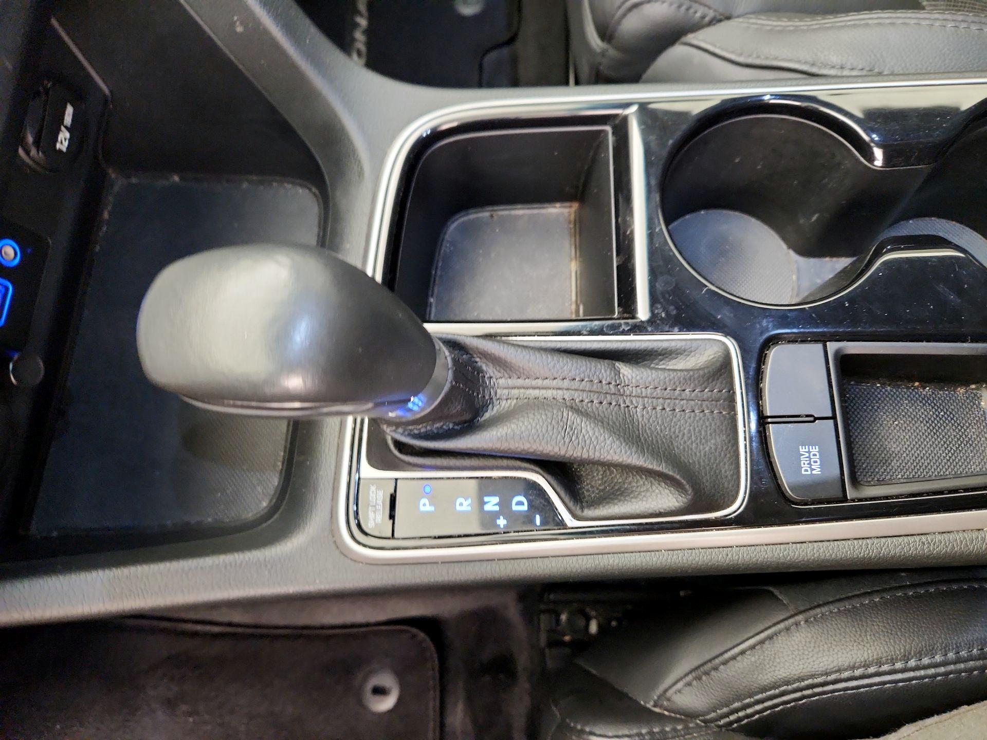 Thumbnail: 2018 Hyundai Sonata - 17