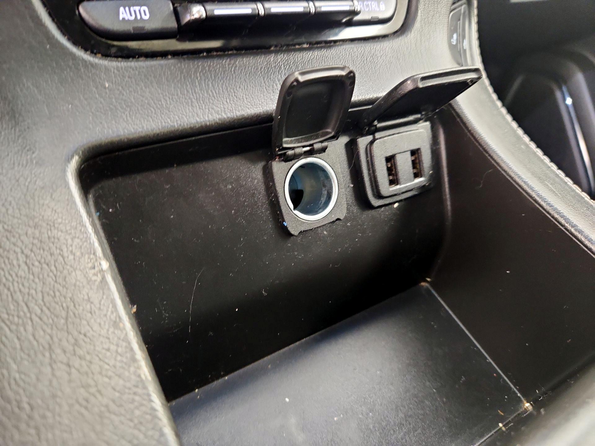 Thumbnail: 2018 Chevrolet Tahoe - 19