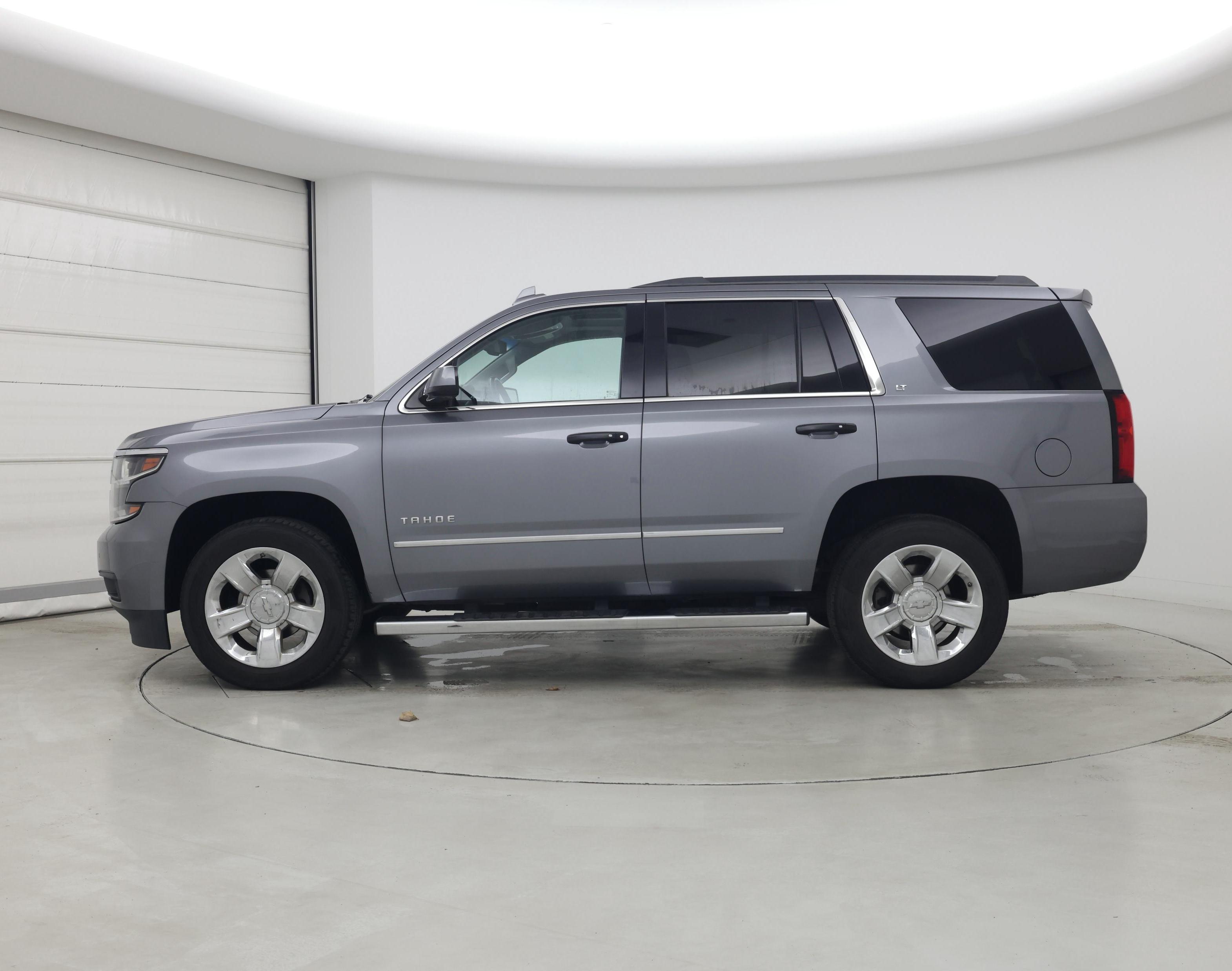 Thumbnail: 2018 Chevrolet Tahoe - 3