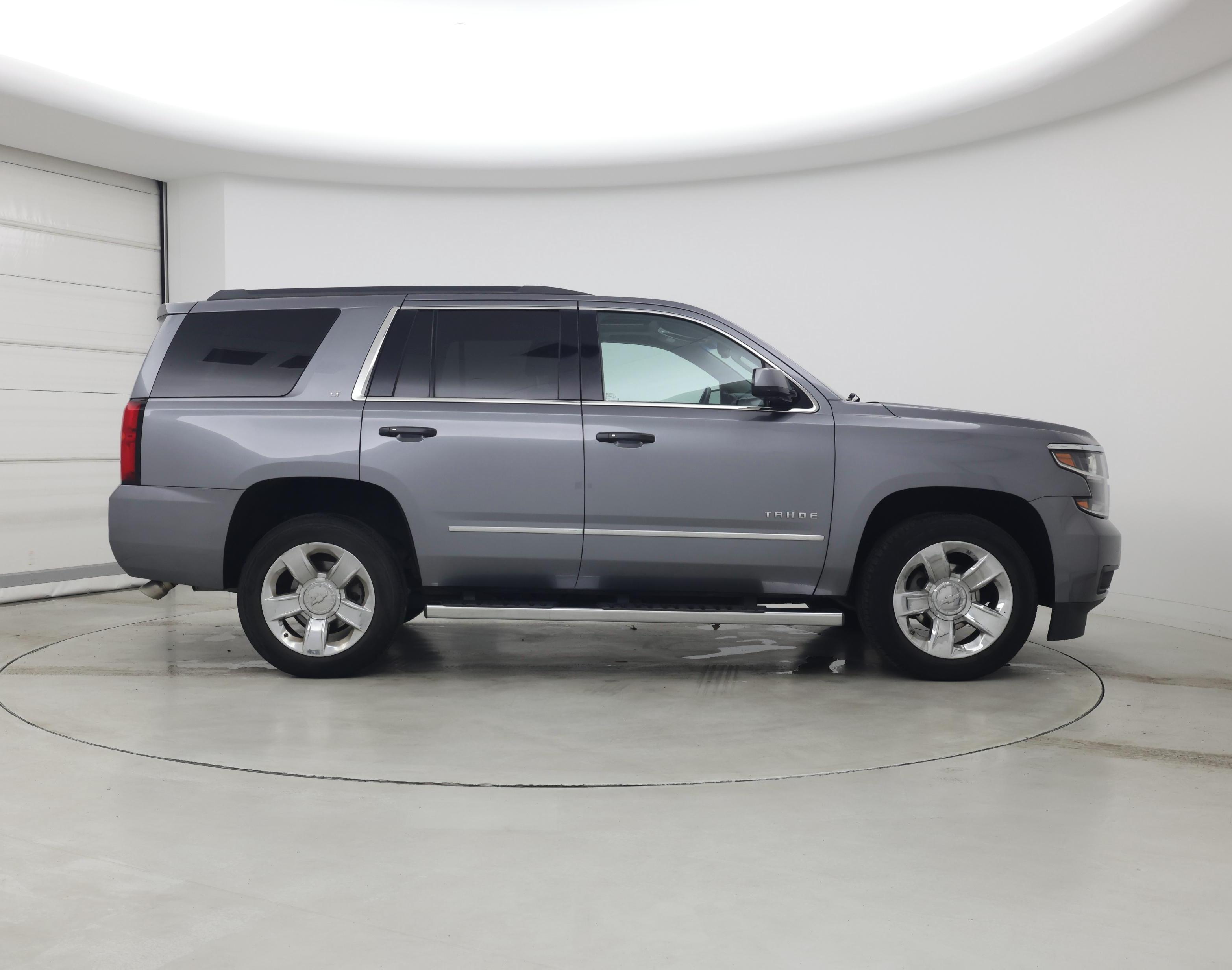 Thumbnail: 2018 Chevrolet Tahoe - 7