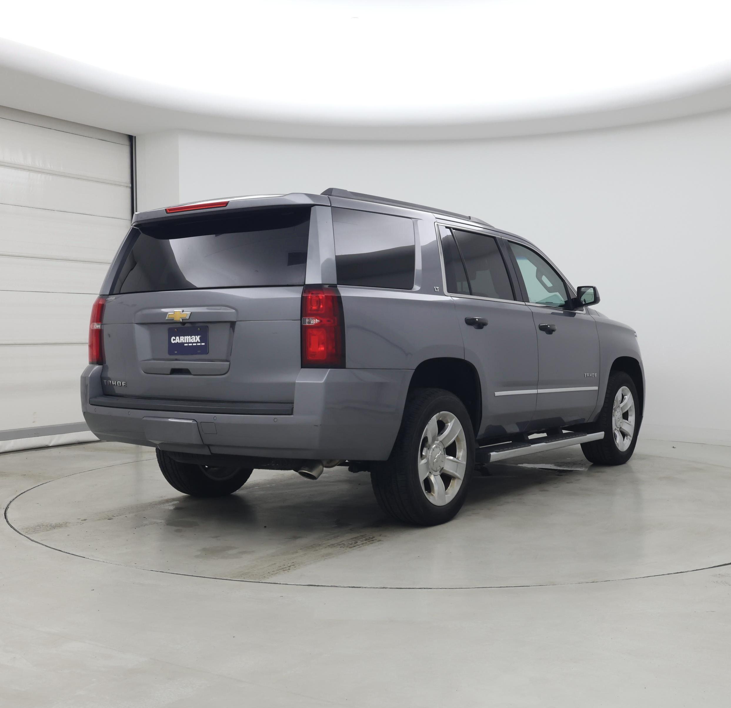 Thumbnail: 2018 Chevrolet Tahoe - 8