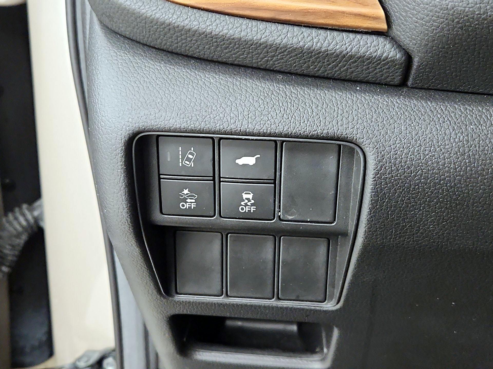 Thumbnail: 2018 Honda CR-V - 13