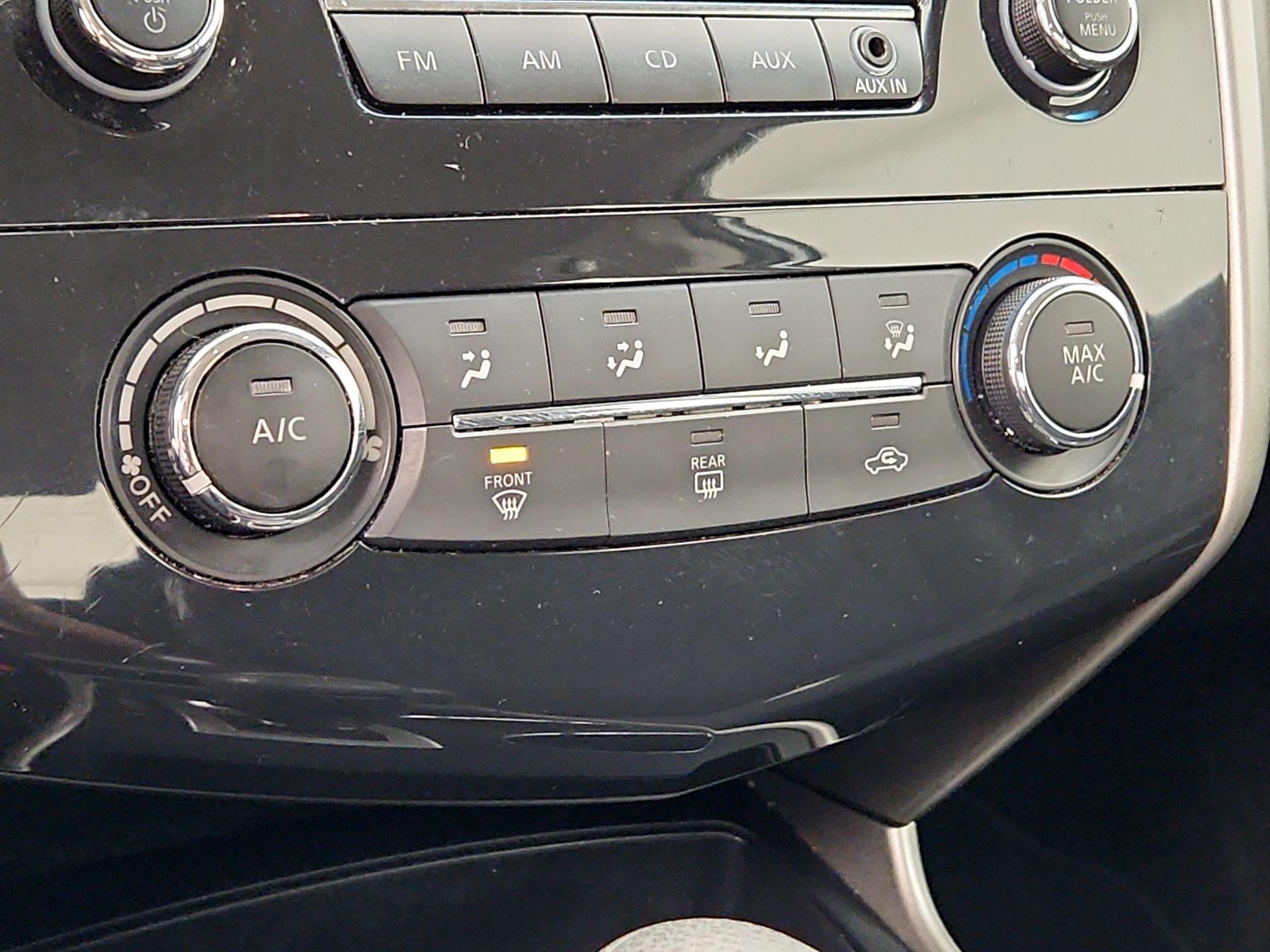 Thumbnail: 2015 Nissan Altima - 15