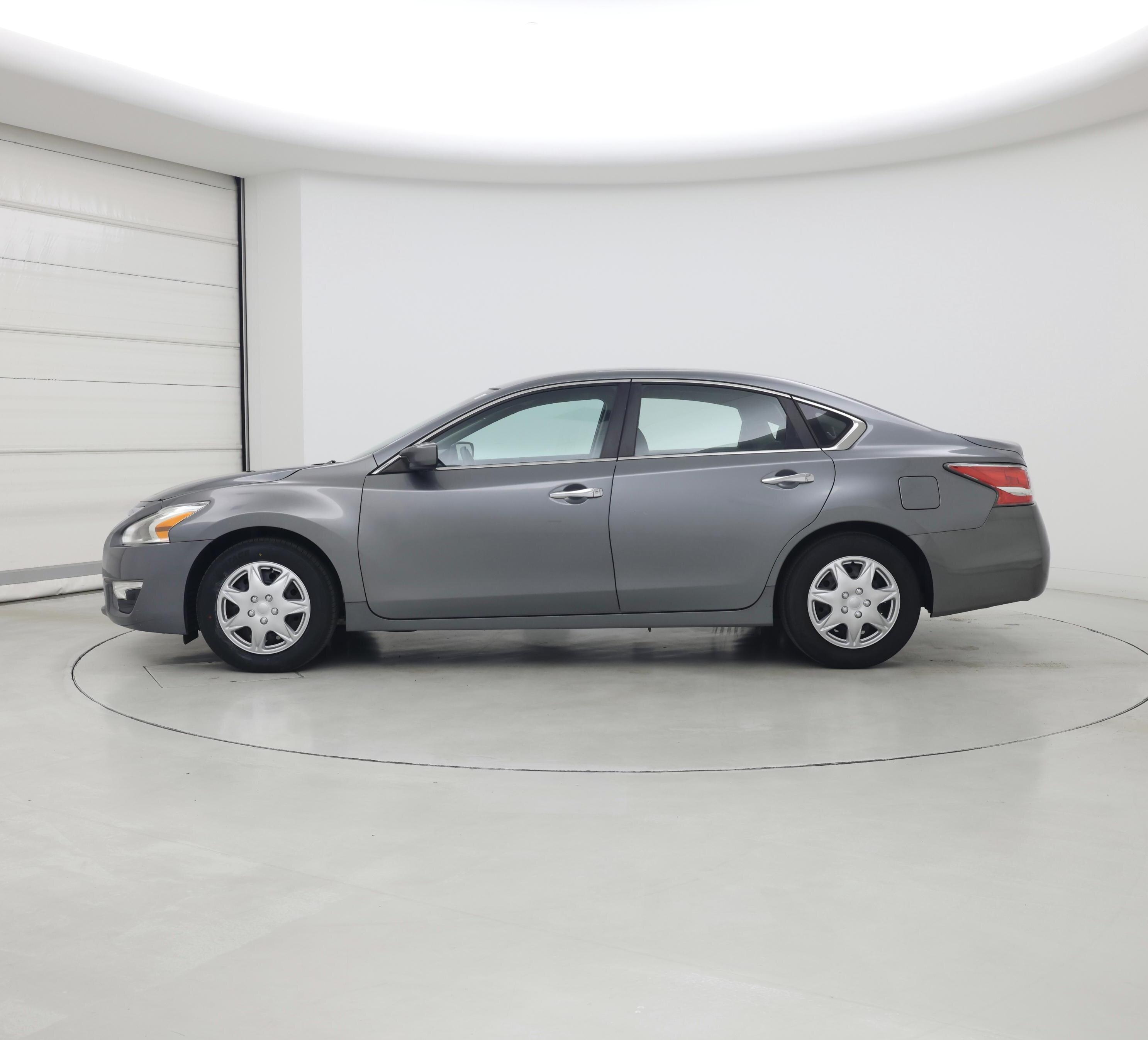 Thumbnail: 2015 Nissan Altima - 3