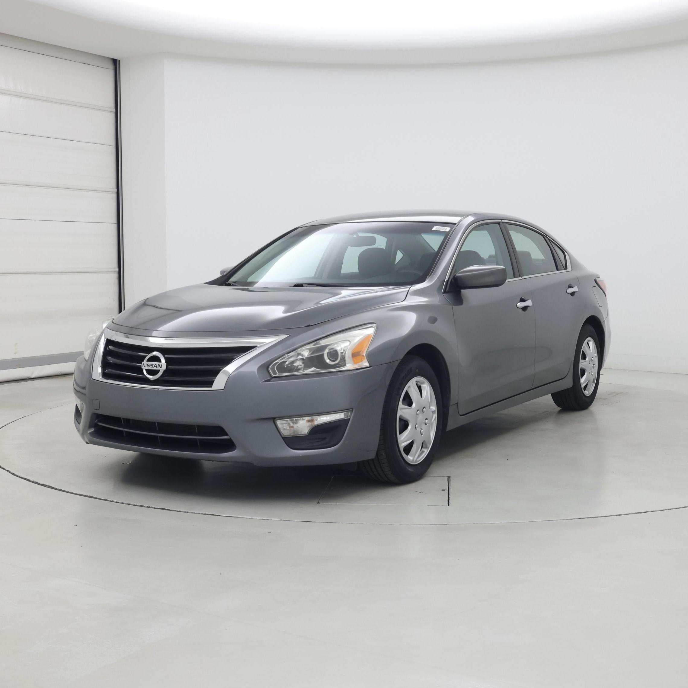 Thumbnail: 2015 Nissan Altima - 4