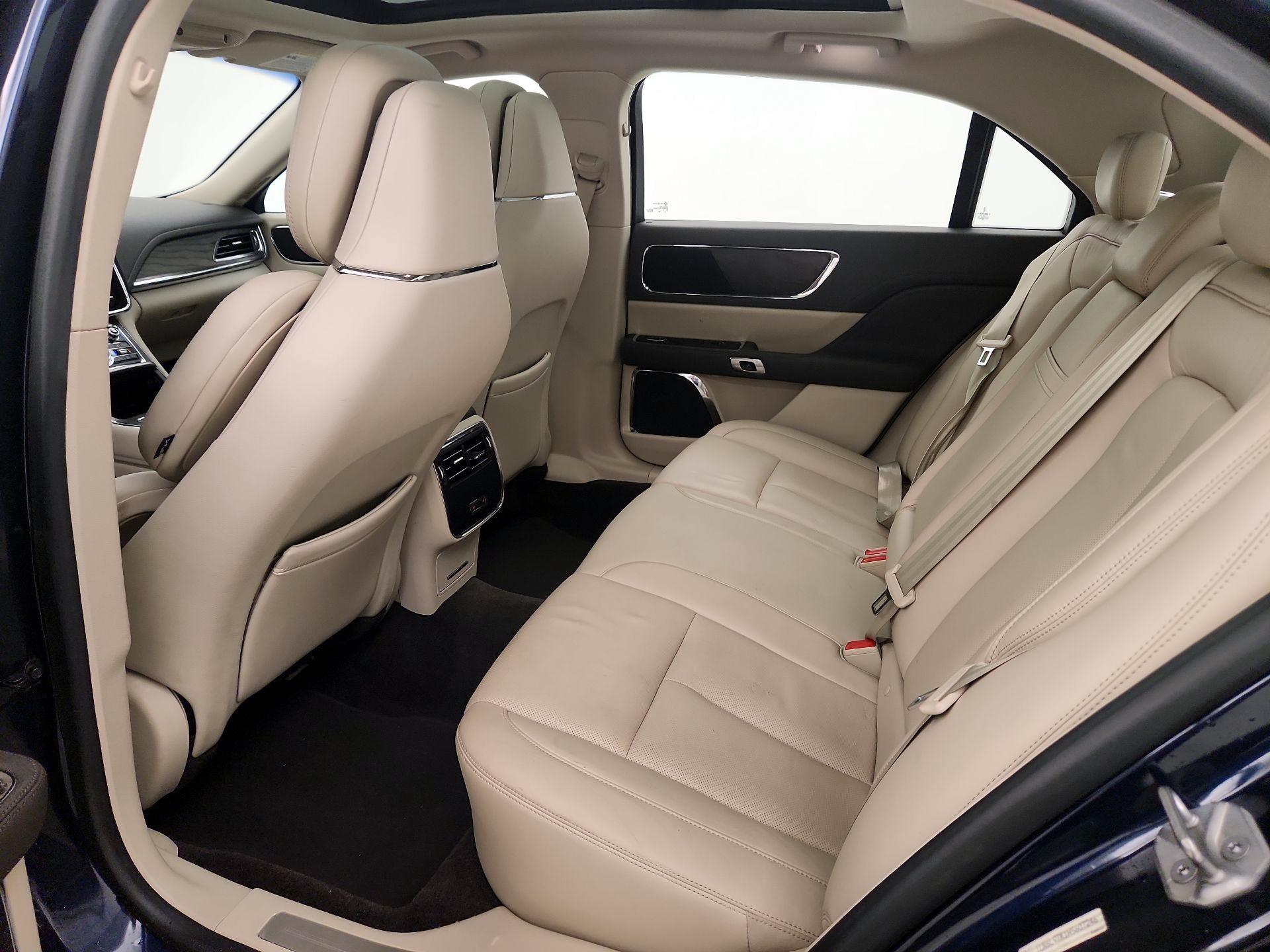 Thumbnail: 2017 Lincoln Continental - 20