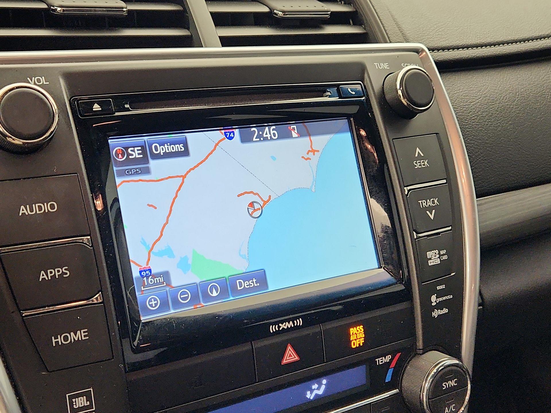 Thumbnail: 2016 Toyota Camry - 14