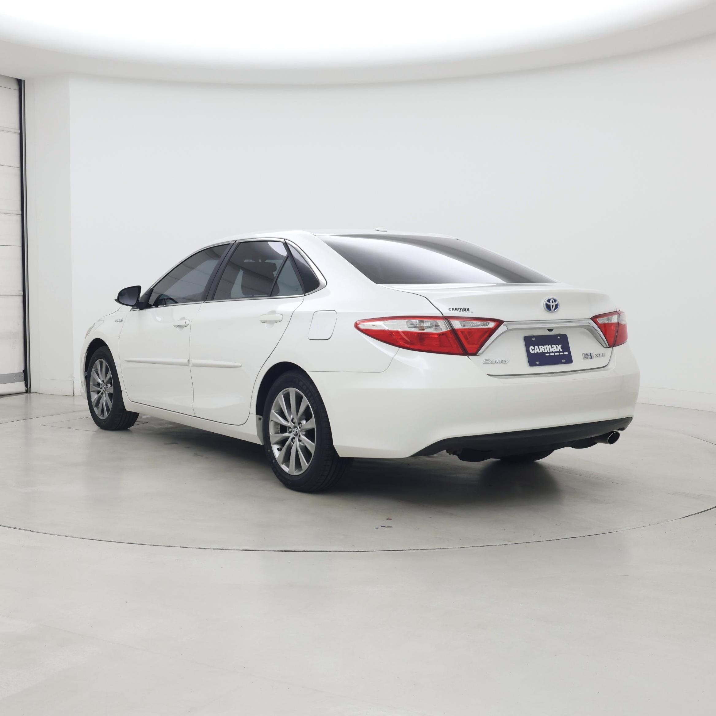 Thumbnail: 2016 Toyota Camry - 2