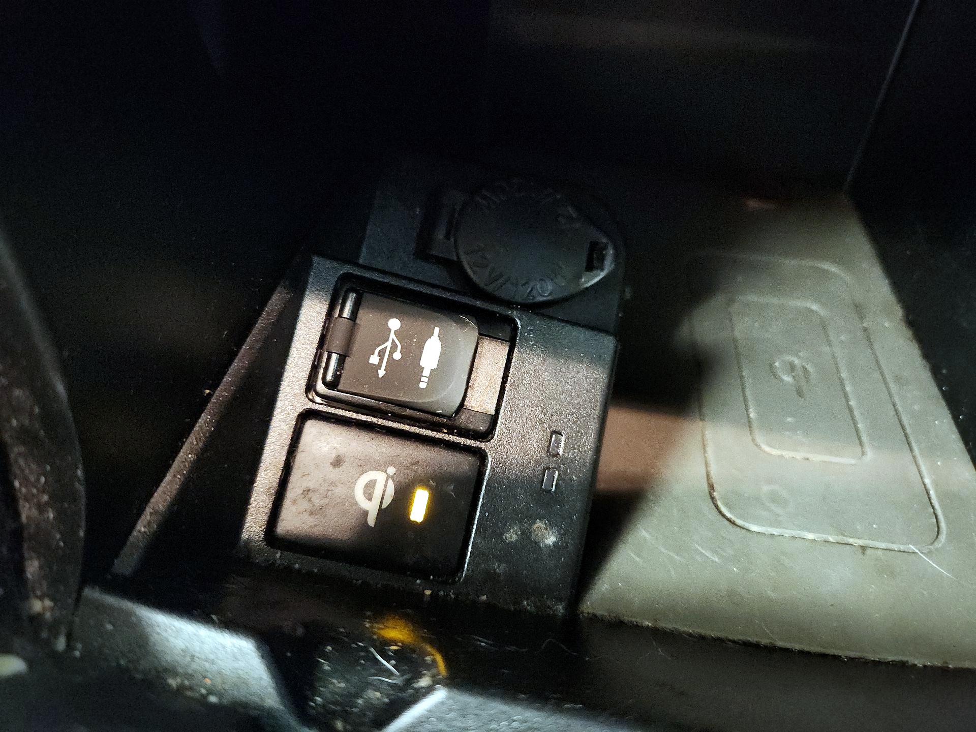 Thumbnail: 2016 Toyota Camry - 19