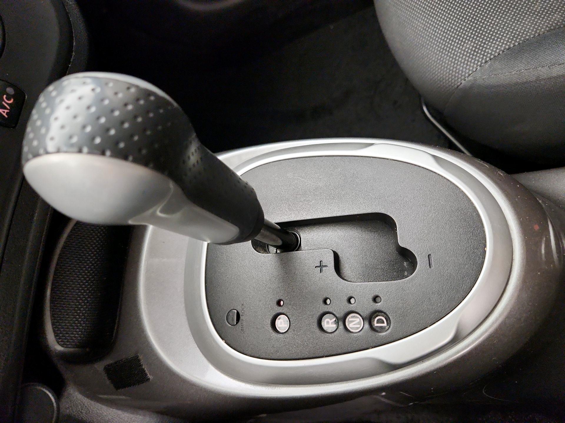 Thumbnail: 2014 Nissan Juke - 16