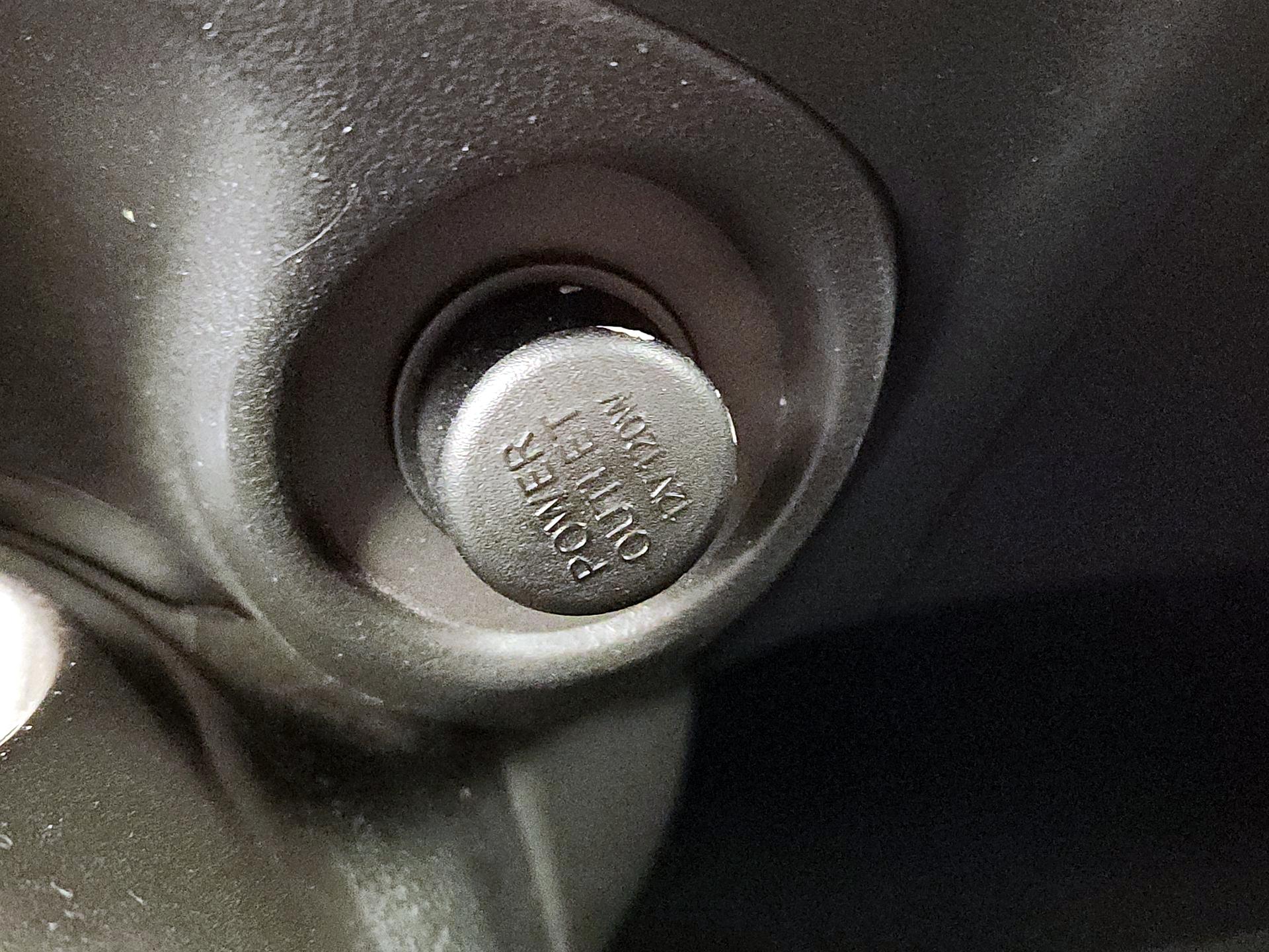 Thumbnail: 2014 Nissan Juke - 17