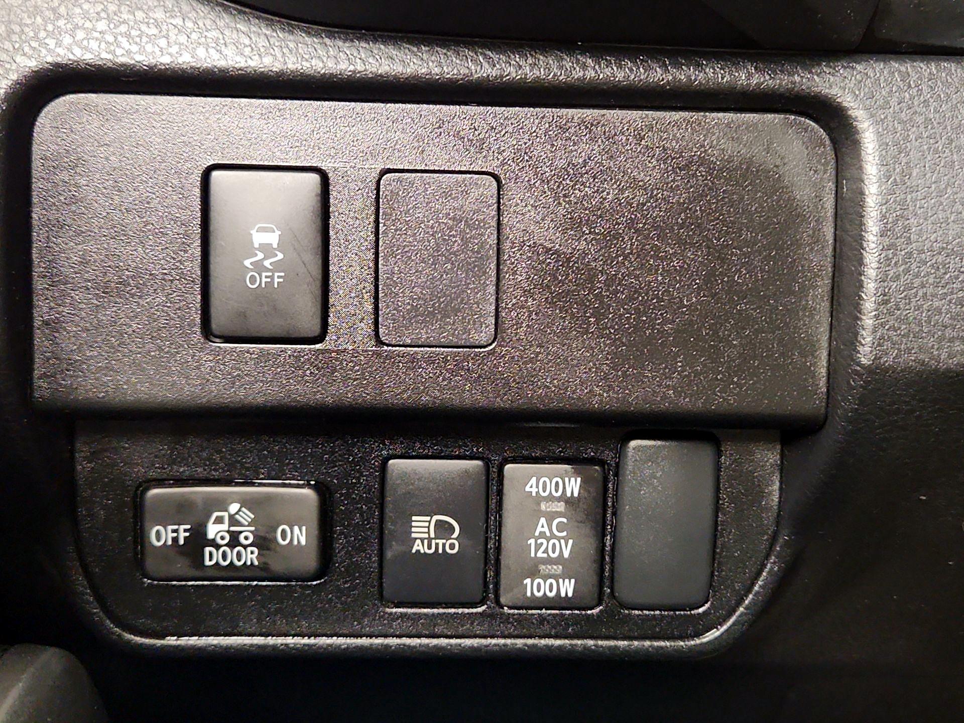 Thumbnail: 2023 Toyota Tacoma - 13