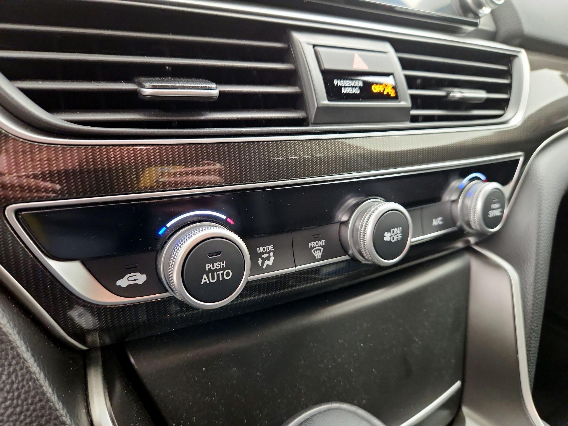 Thumbnail: 2018 Honda Accord - 16