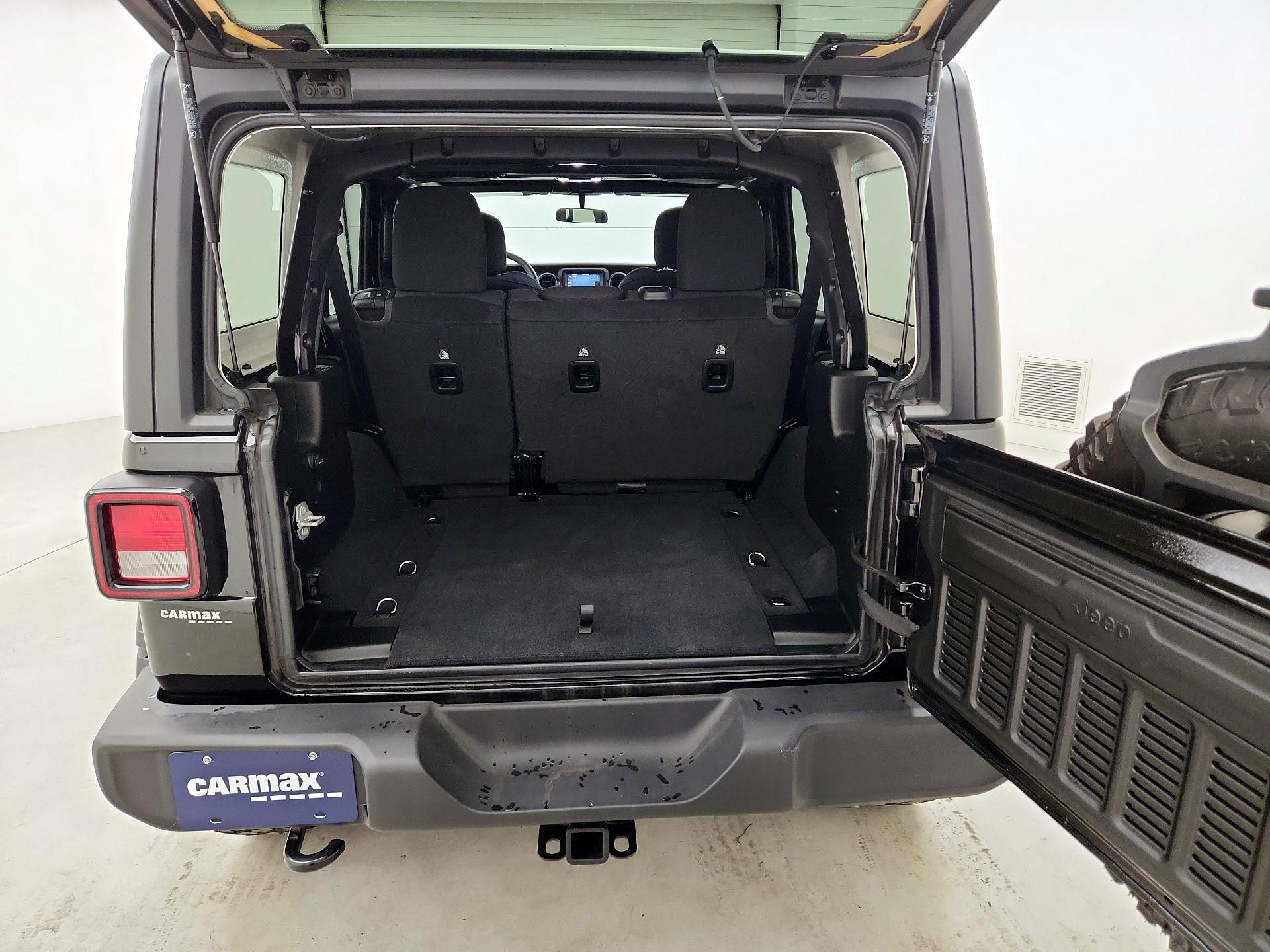 Thumbnail: 2023 Jeep Wrangler - 20