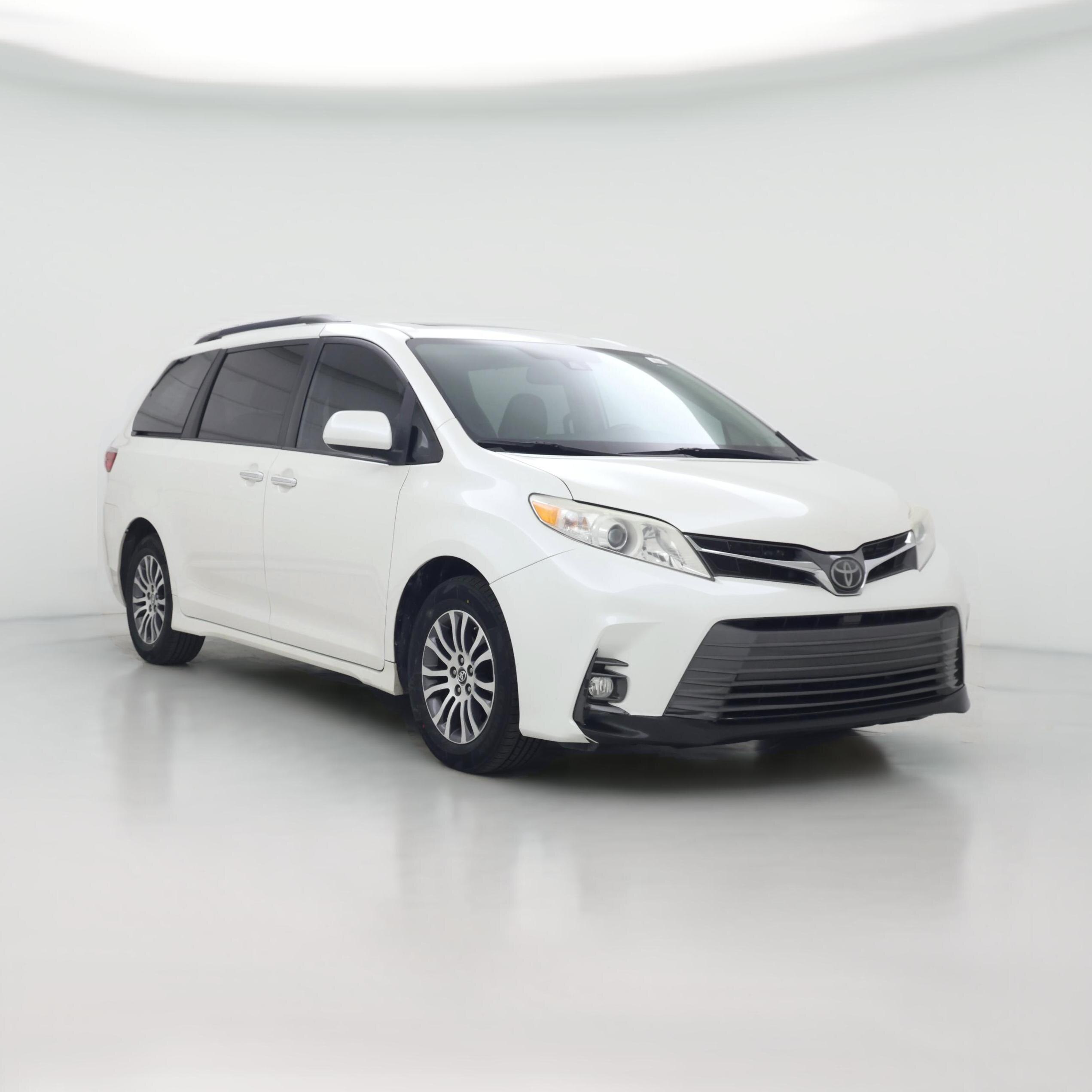 Thumbnail: 2019 Toyota Sienna - 1