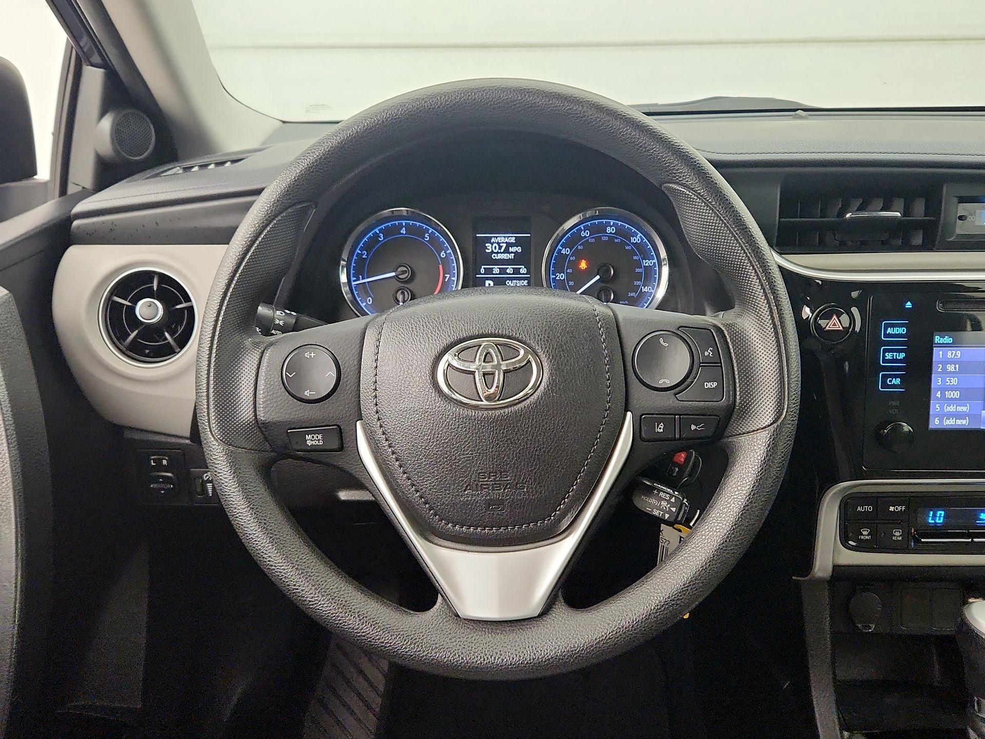 Thumbnail: 2019 Toyota Corolla - 10
