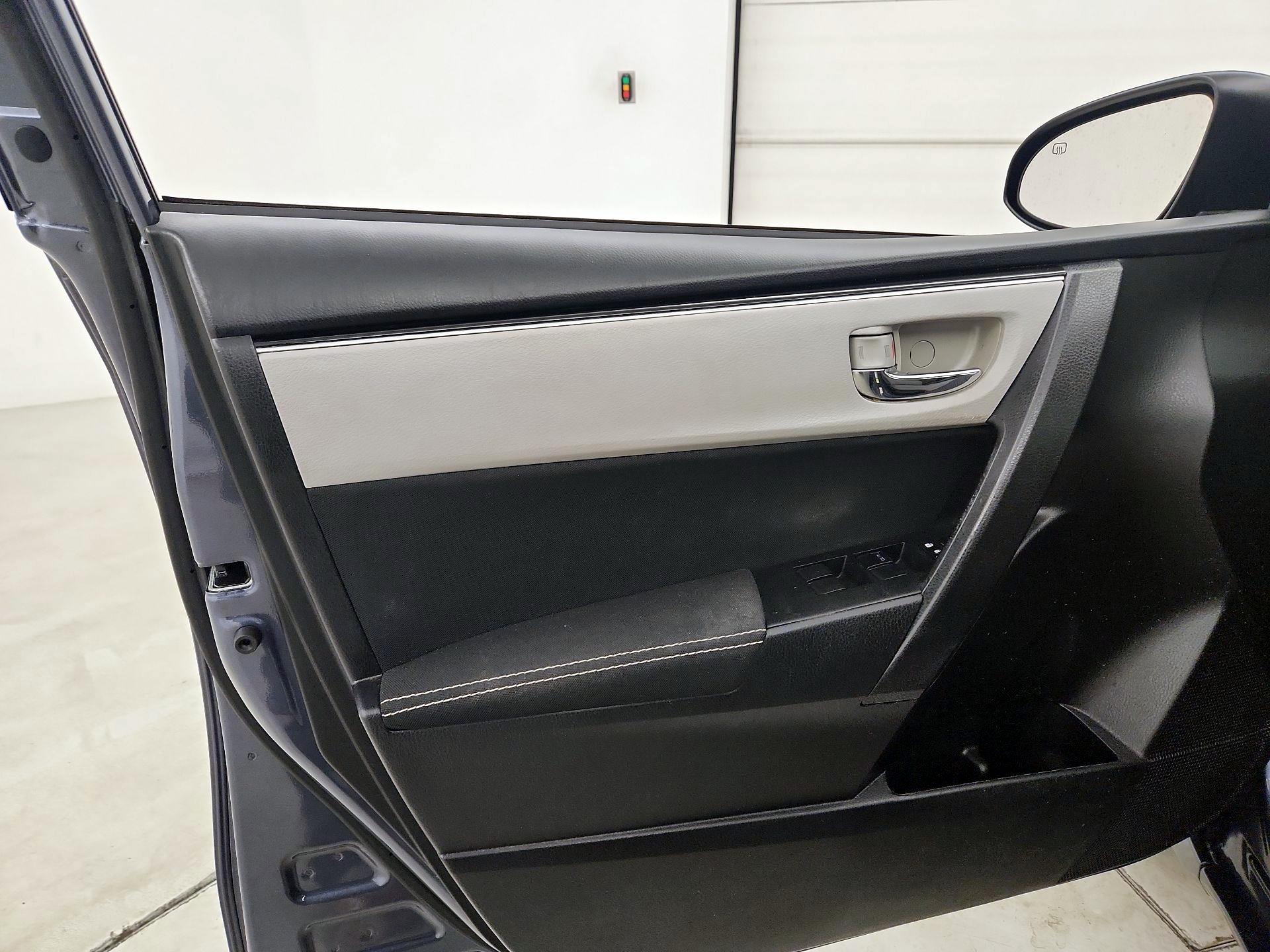 Thumbnail: 2019 Toyota Corolla - 12