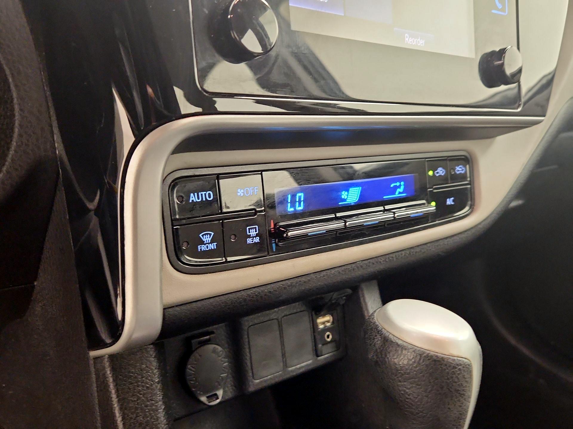 Thumbnail: 2019 Toyota Corolla - 16