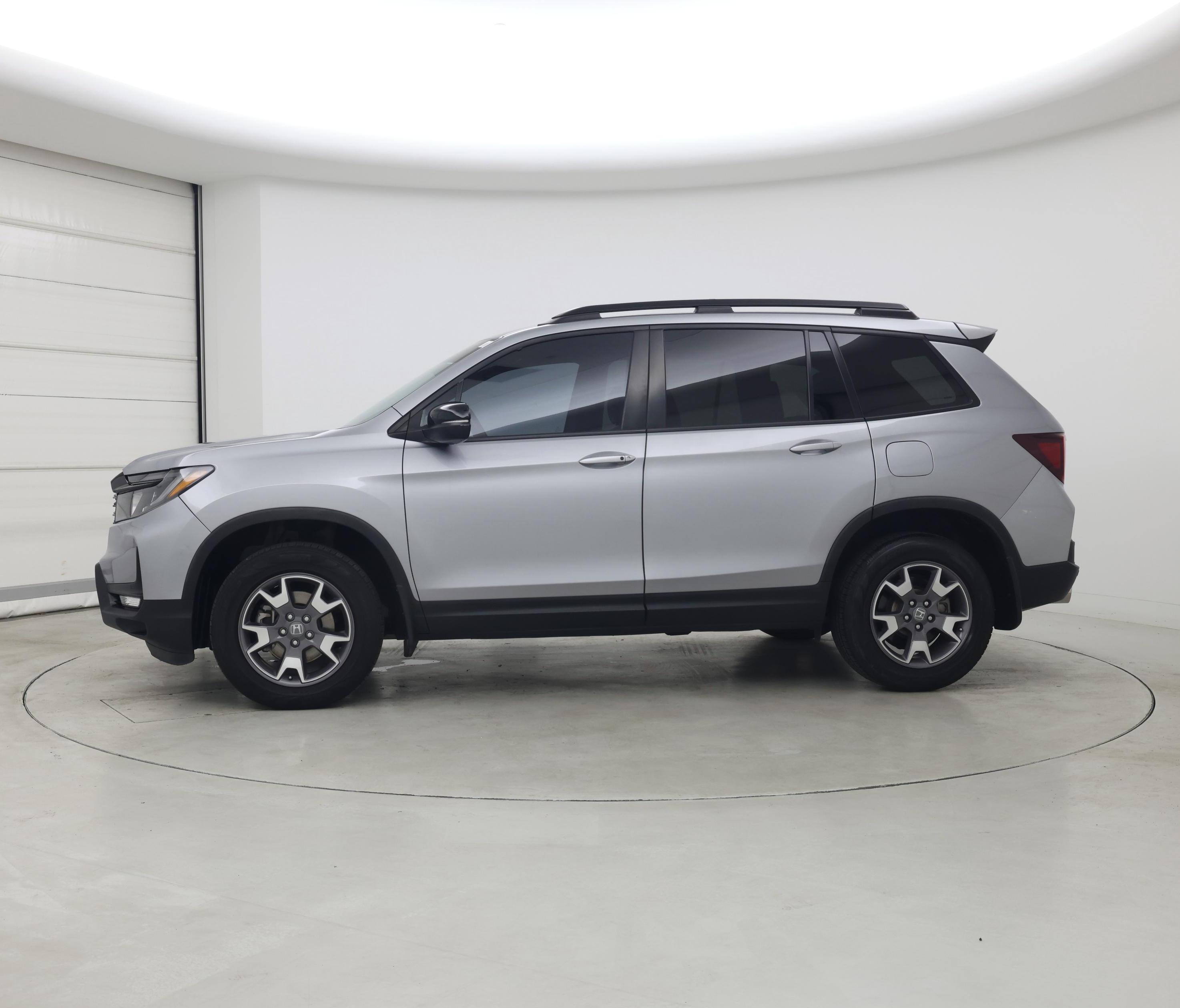 Thumbnail: 2022 Honda Passport - 3