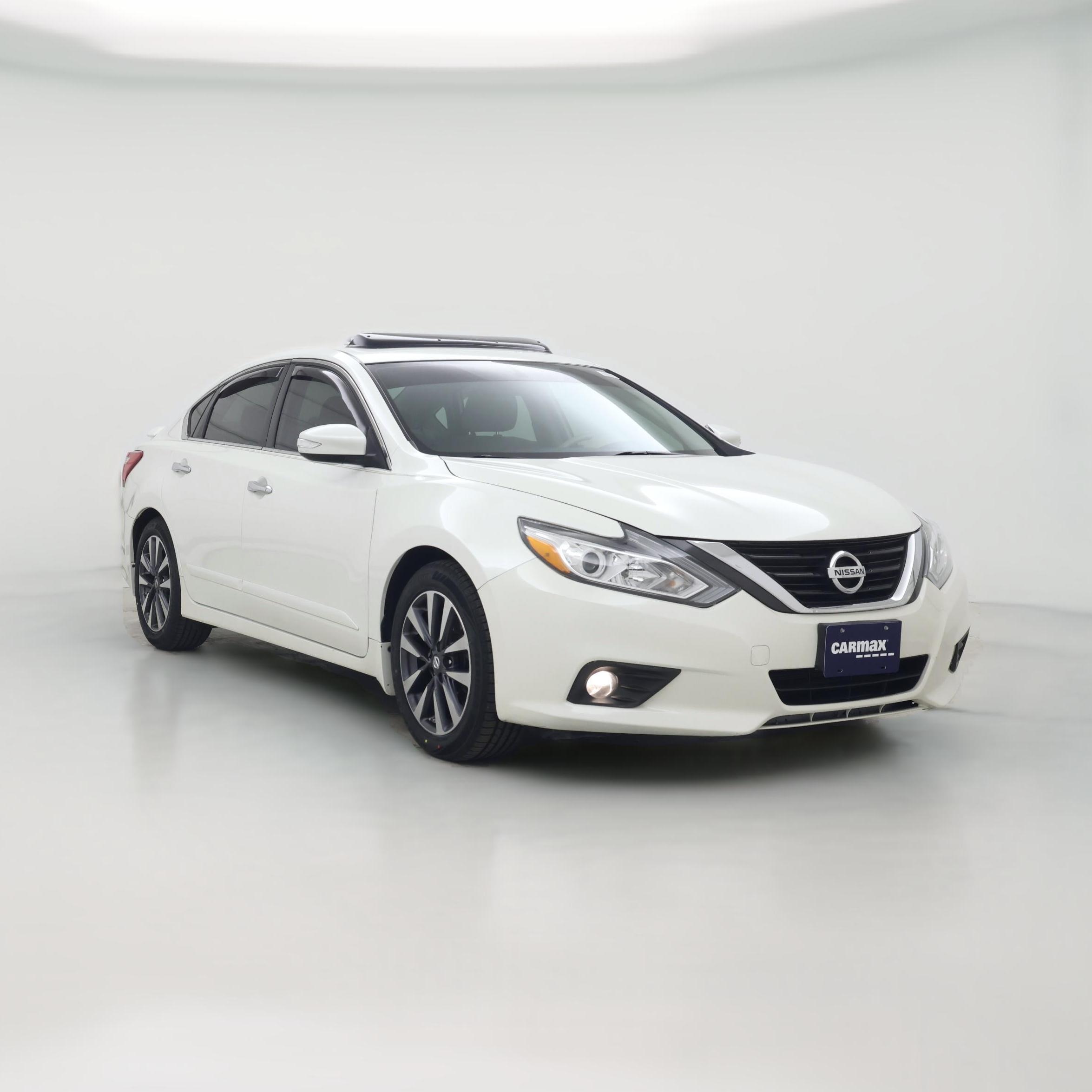 Thumbnail: 2016 Nissan Altima - 1