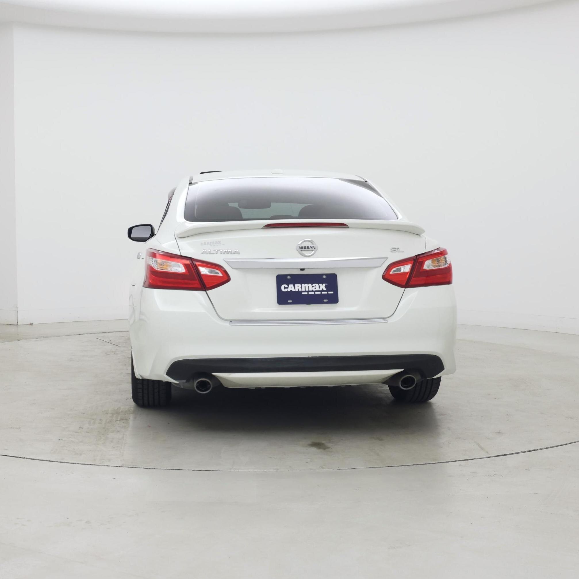 Thumbnail: 2016 Nissan Altima - 6