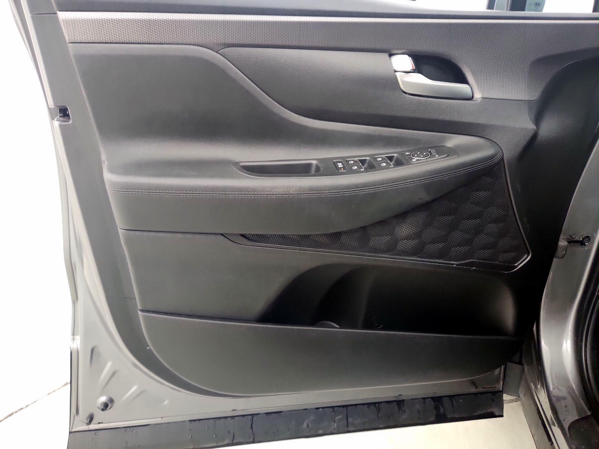 Thumbnail: 2019 Hyundai Santa Fe - 12