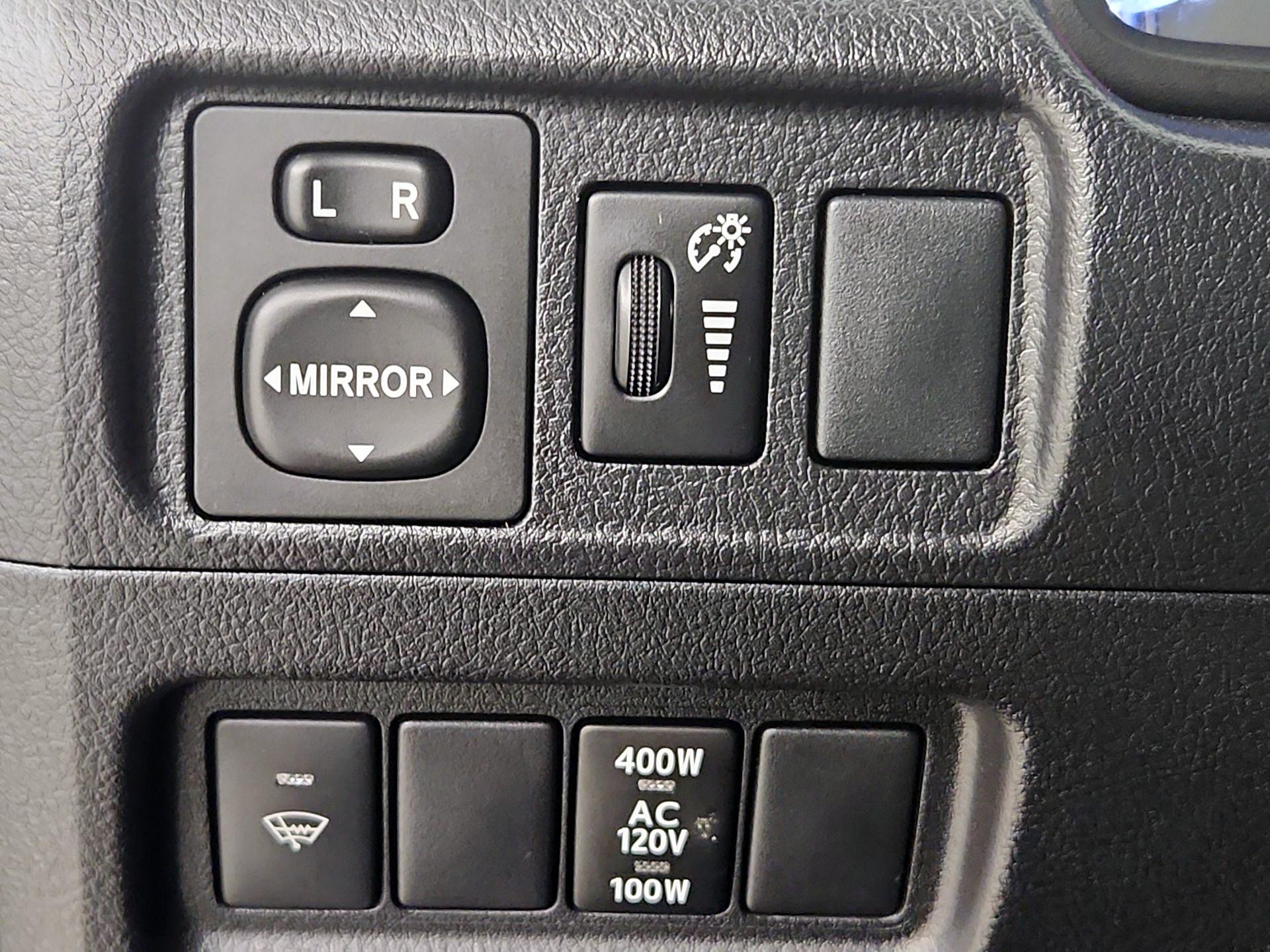 Thumbnail: 2018 Toyota 4Runner - 13