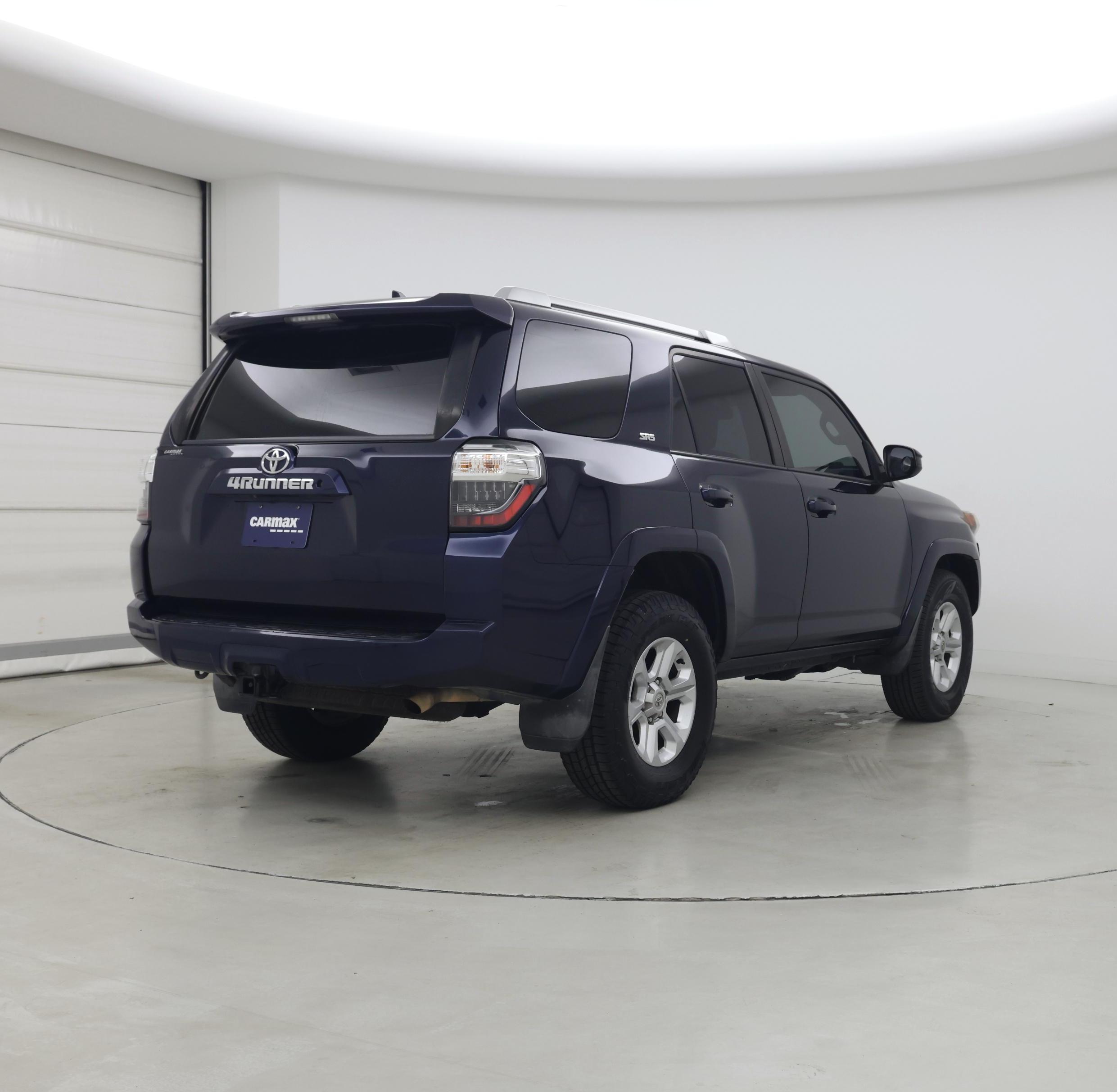 Thumbnail: 2018 Toyota 4Runner - 8