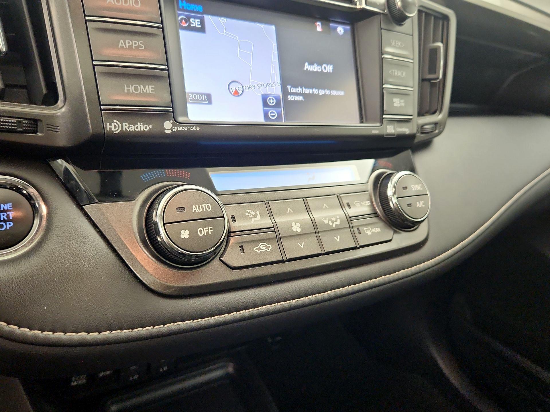 Thumbnail: 2015 Toyota RAV4 - 16