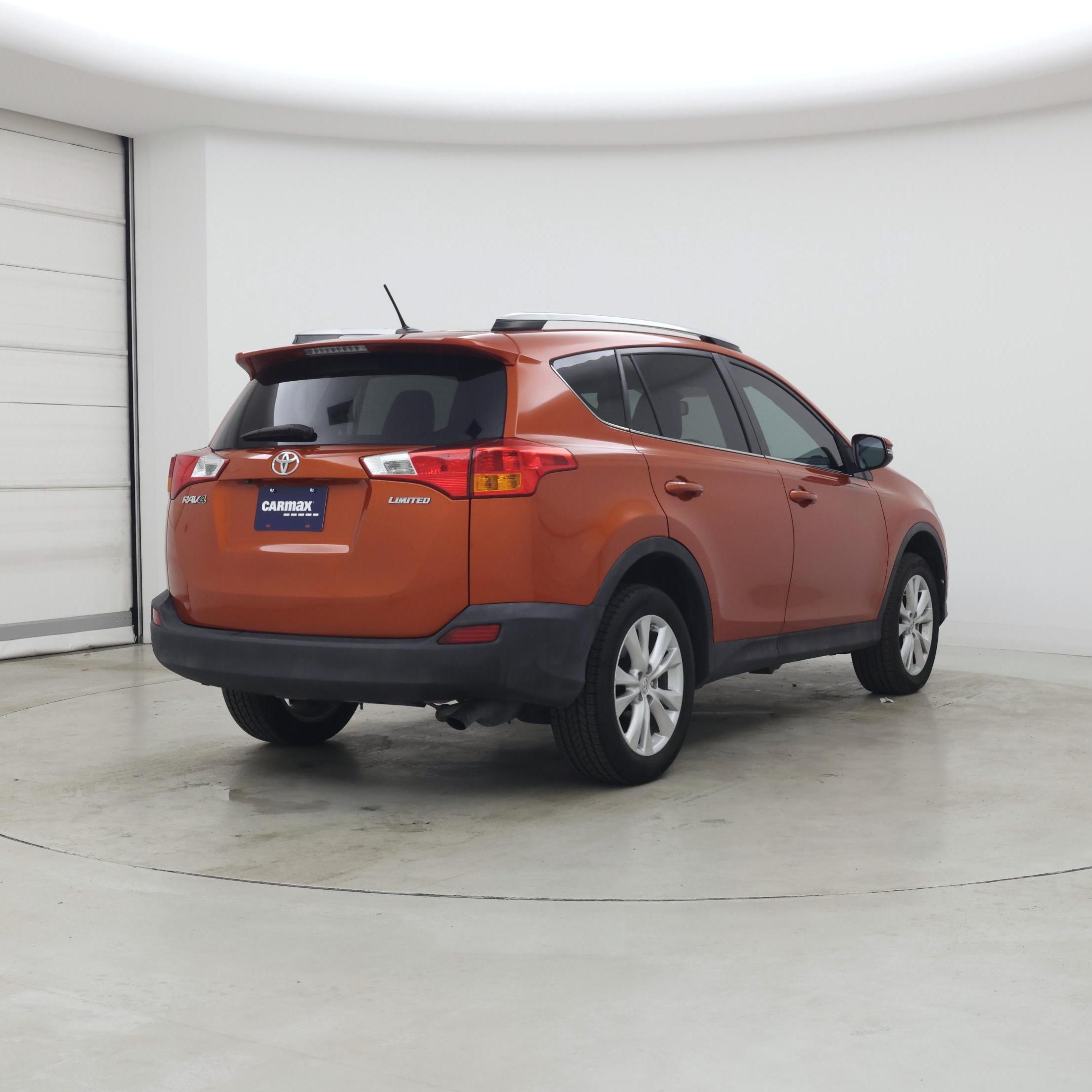Thumbnail: 2015 Toyota RAV4 - 8