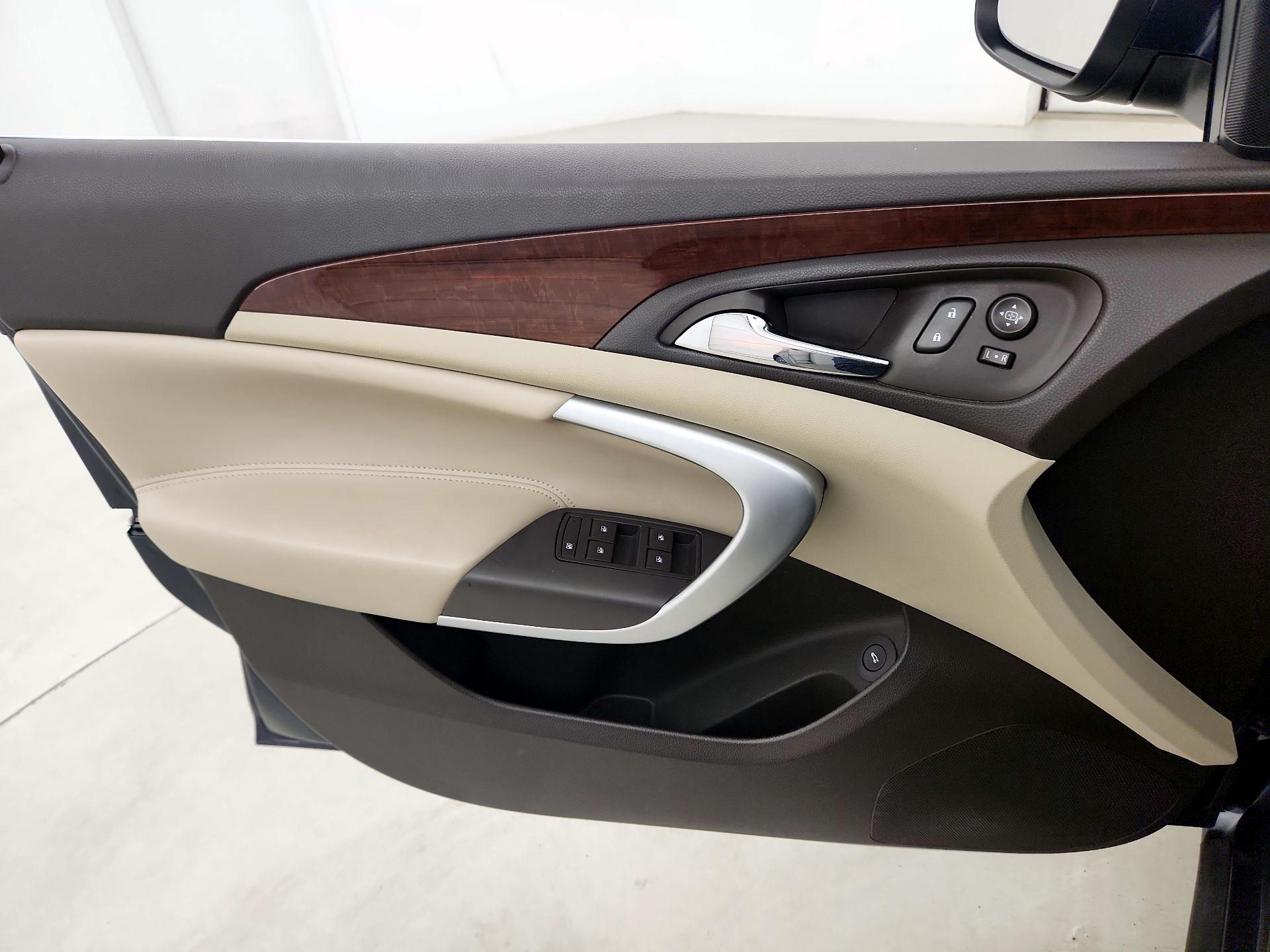 Thumbnail: 2017 Buick Regal - 12