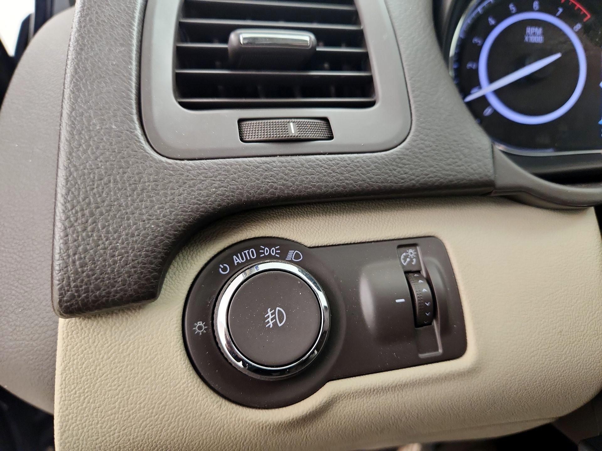 Thumbnail: 2017 Buick Regal - 13