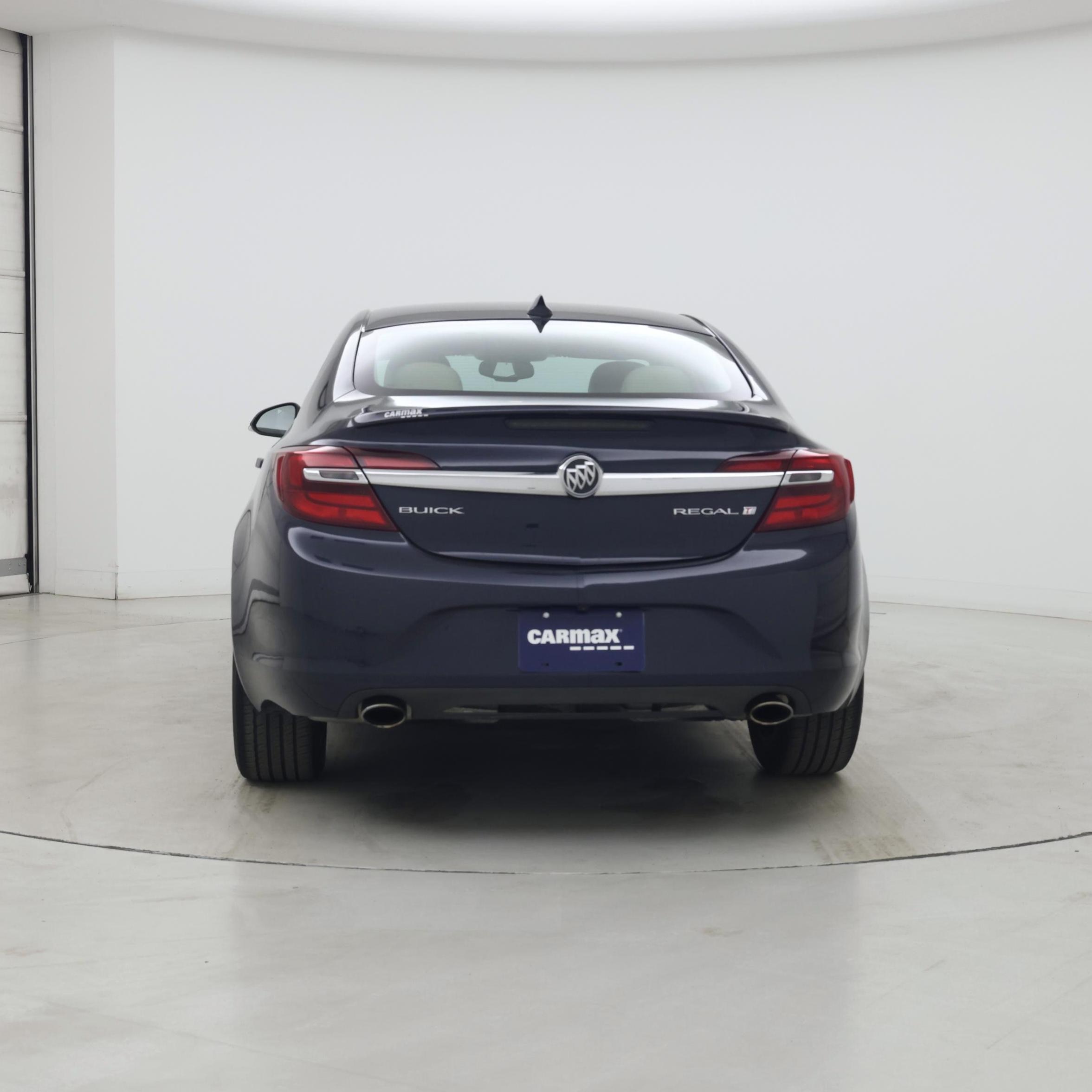 Thumbnail: 2017 Buick Regal - 6