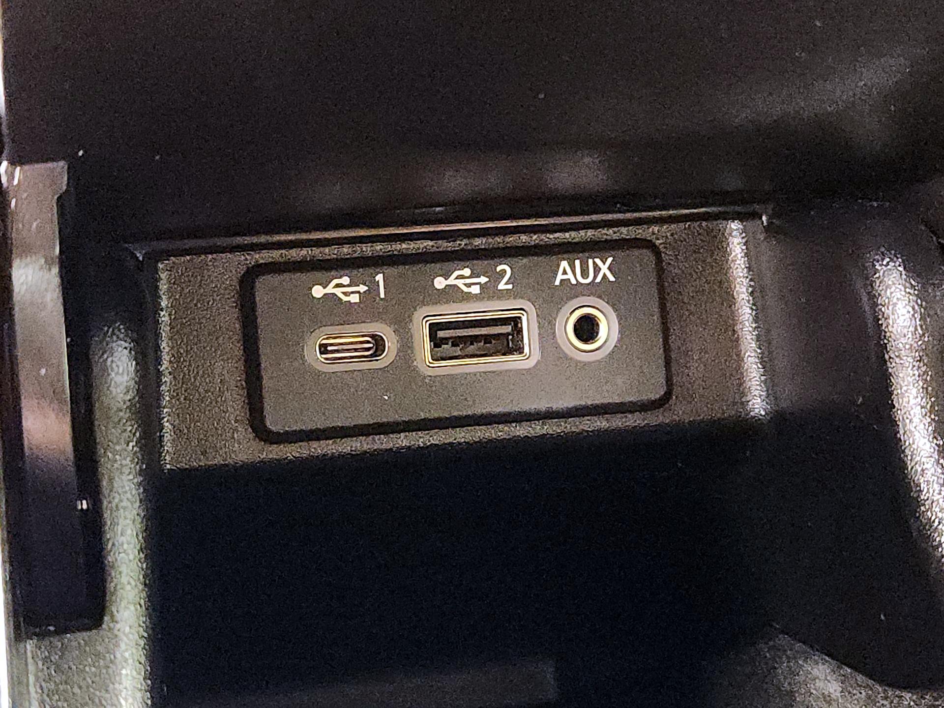 Thumbnail: 2020 Nissan Maxima - 19