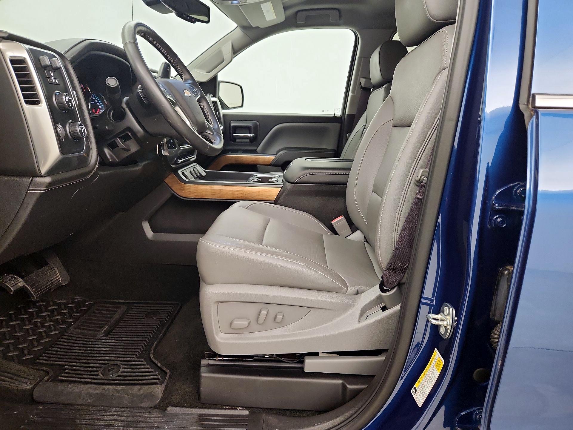 Thumbnail: 2017 Chevrolet Silverado 1500 - 11