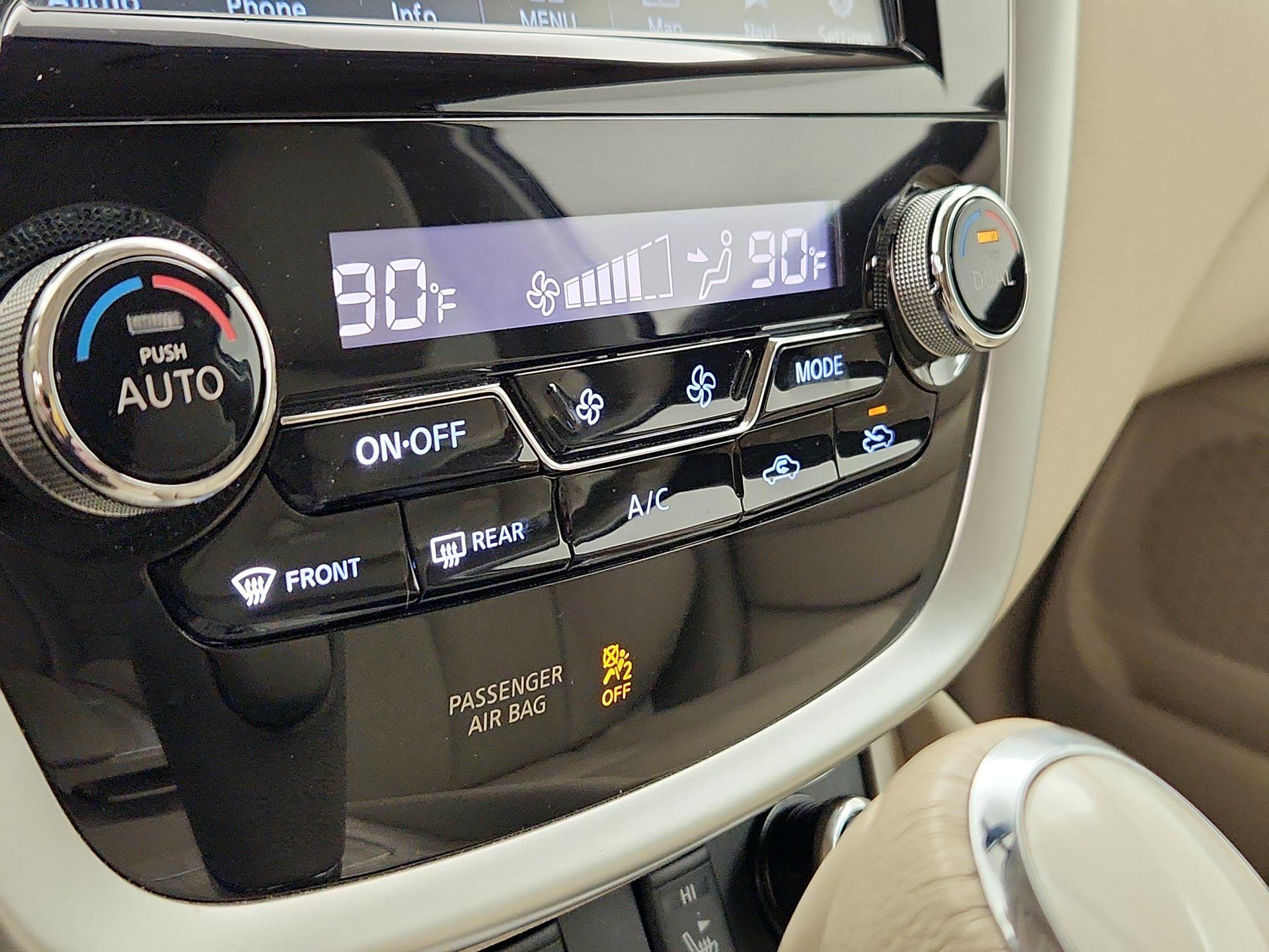 Thumbnail: 2017 Nissan Murano - 17