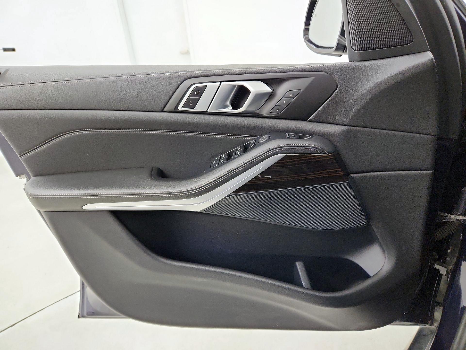 Thumbnail: 2020 BMW X5 - 12