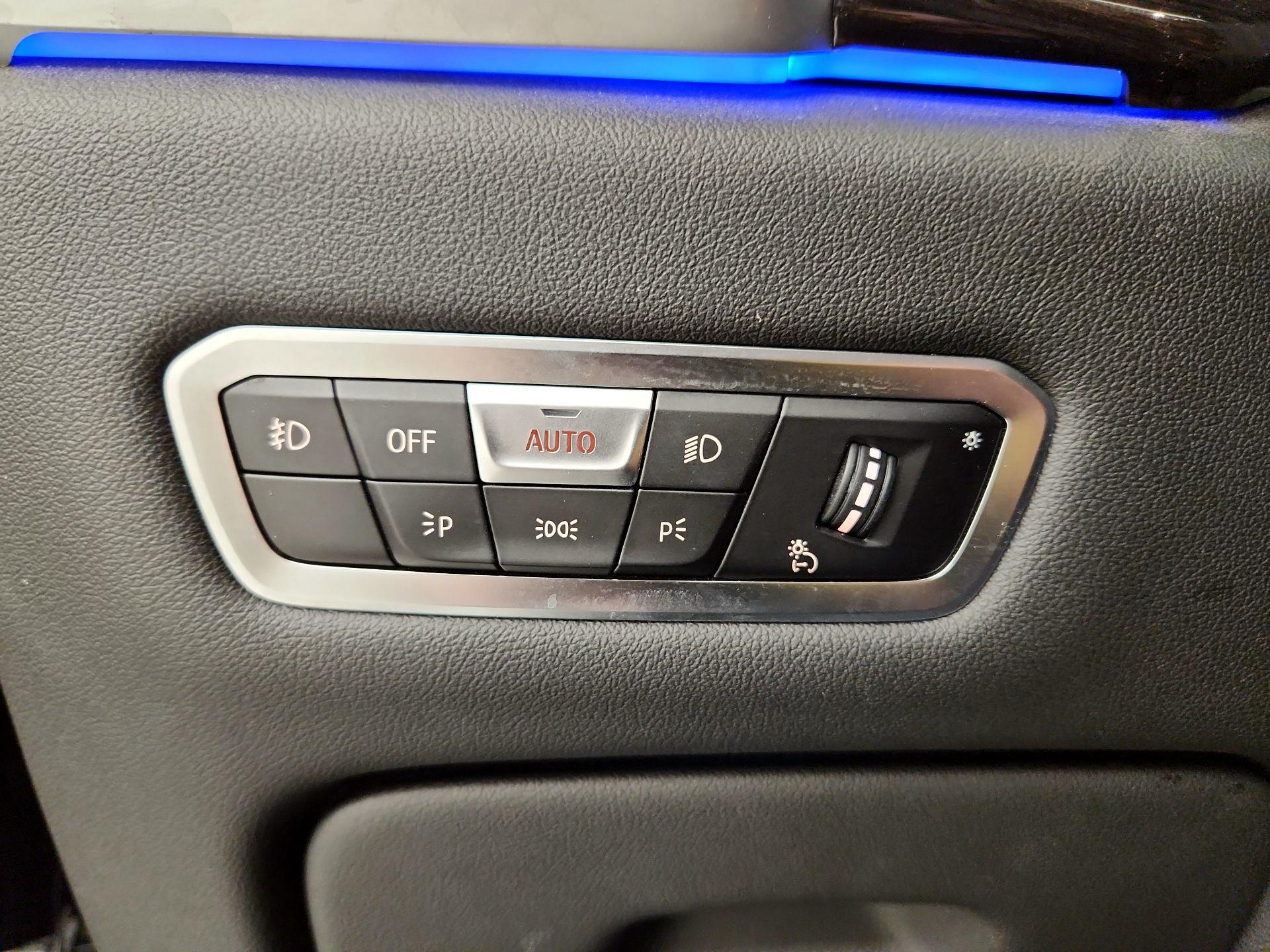 Thumbnail: 2020 BMW X5 - 13