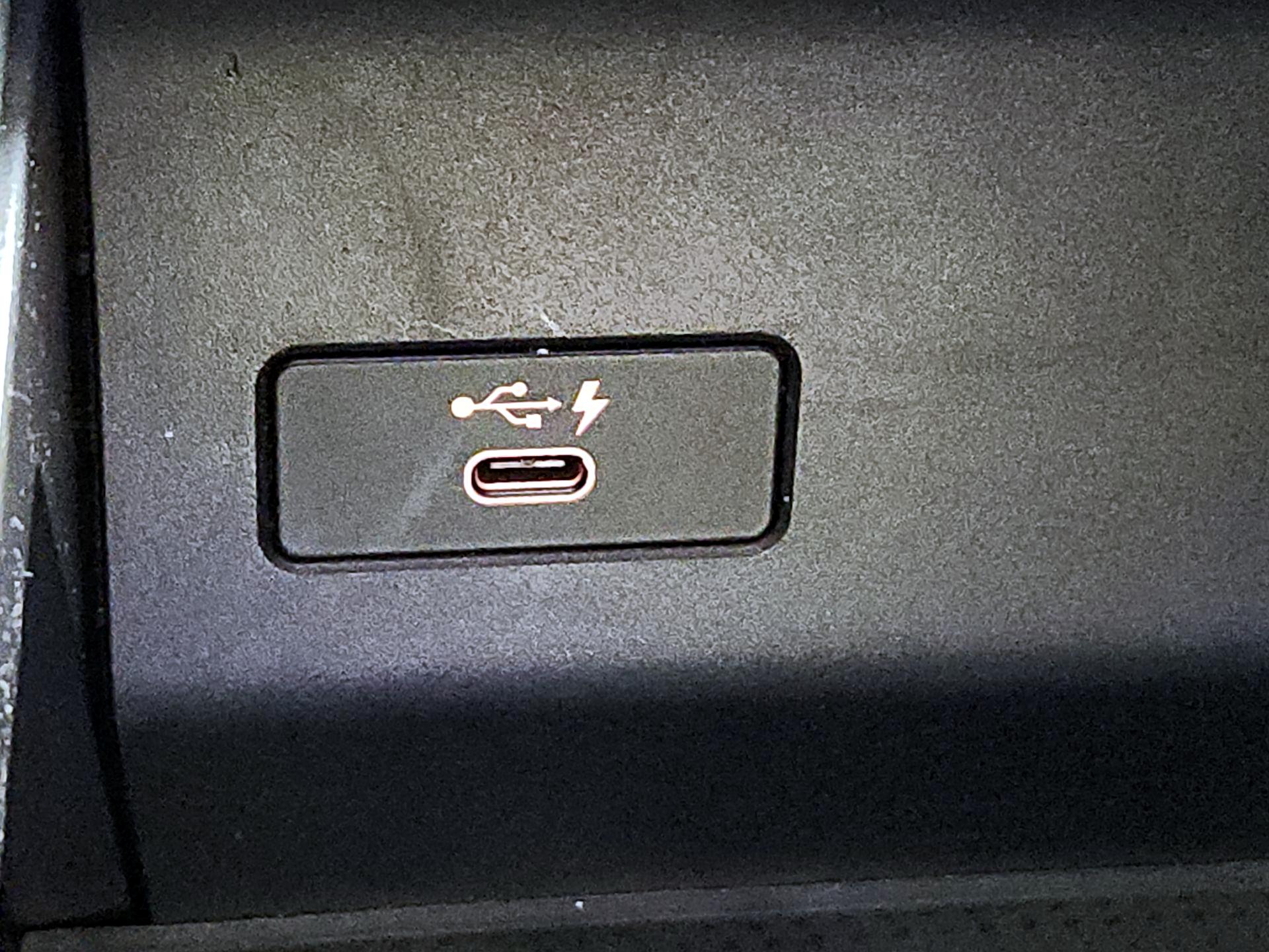 Thumbnail: 2020 BMW X5 - 19