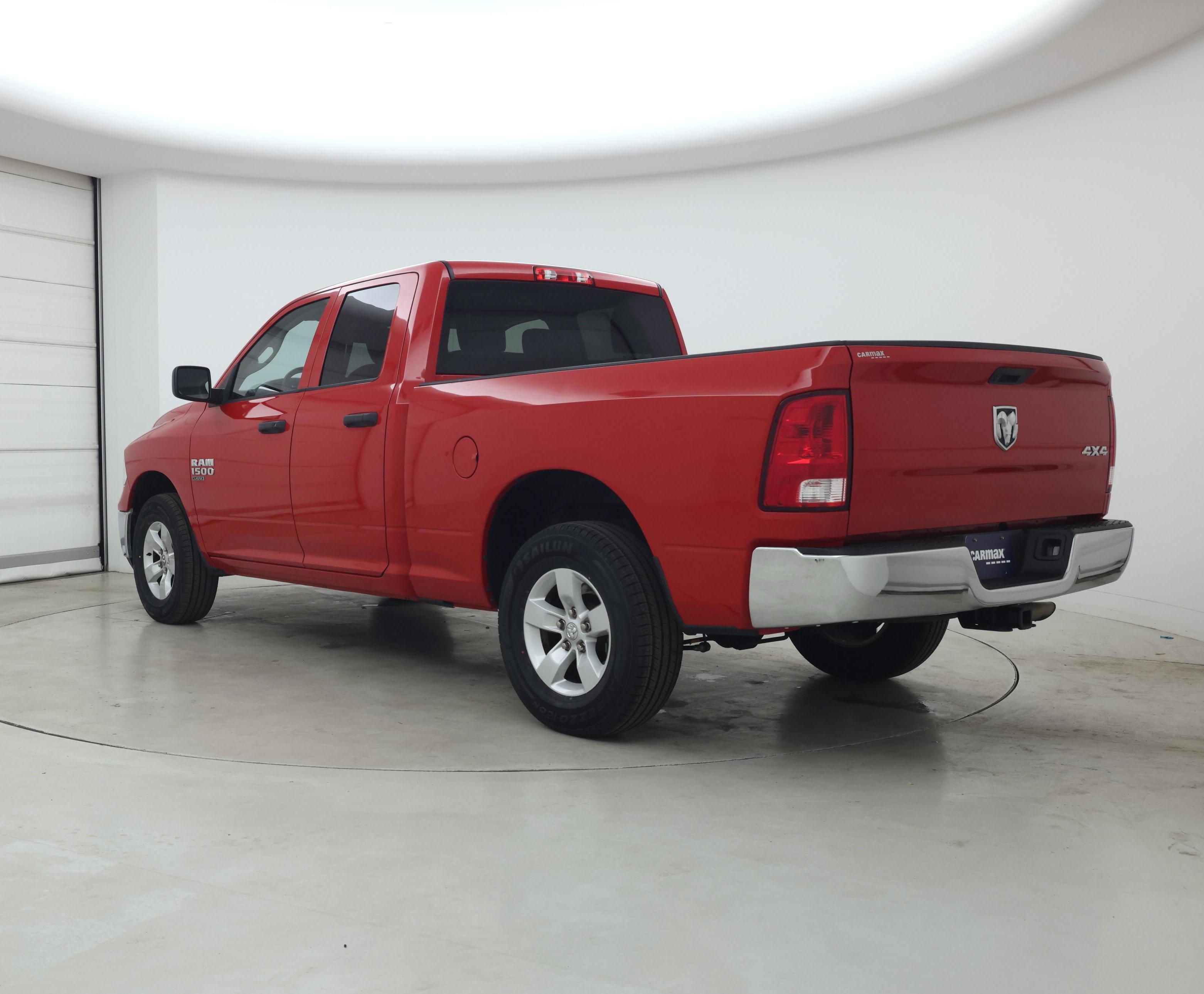 Thumbnail: 2019 RAM 1500 Classic - 2