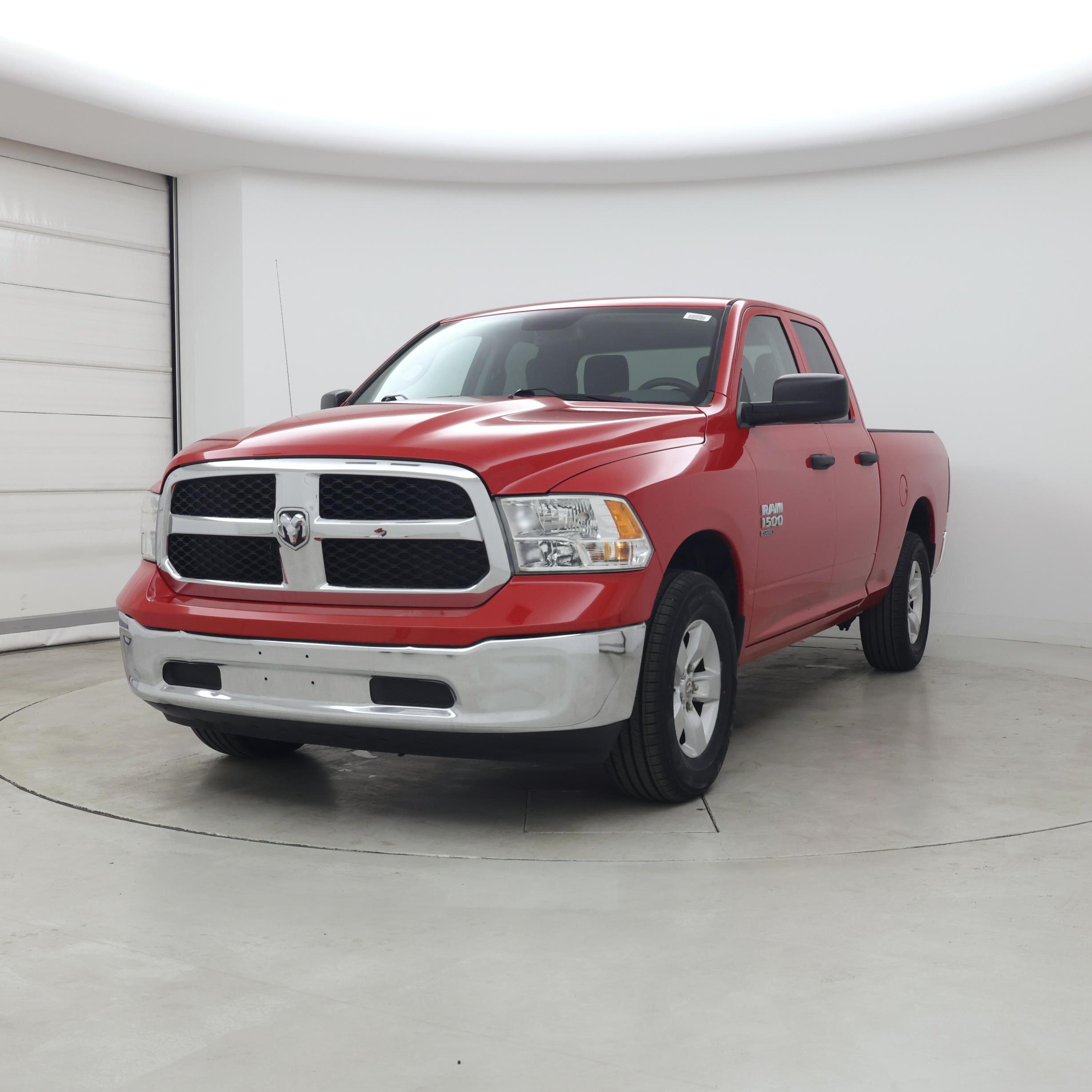 Thumbnail: 2019 RAM 1500 Classic - 4