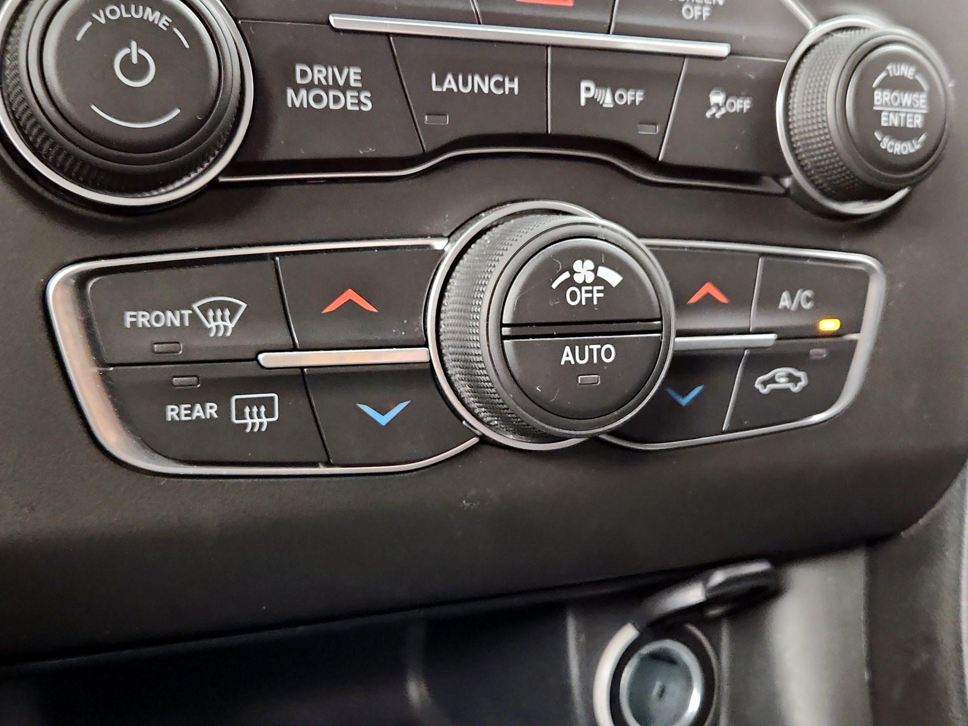 Thumbnail: 2022 Dodge Charger - 16