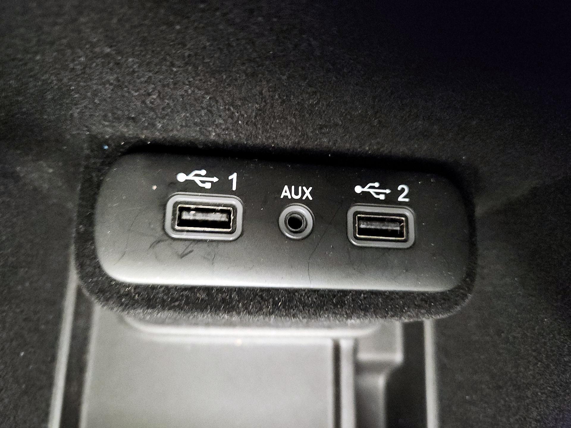 Thumbnail: 2022 Dodge Charger - 18