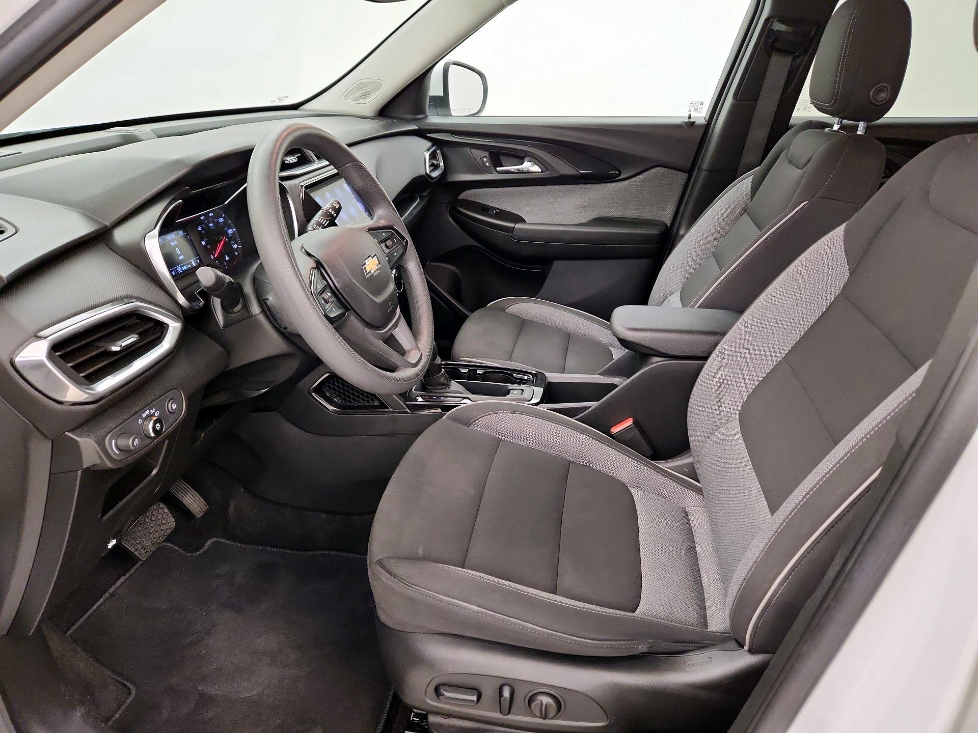 Thumbnail: 2023 Chevrolet TrailBlazer - 11