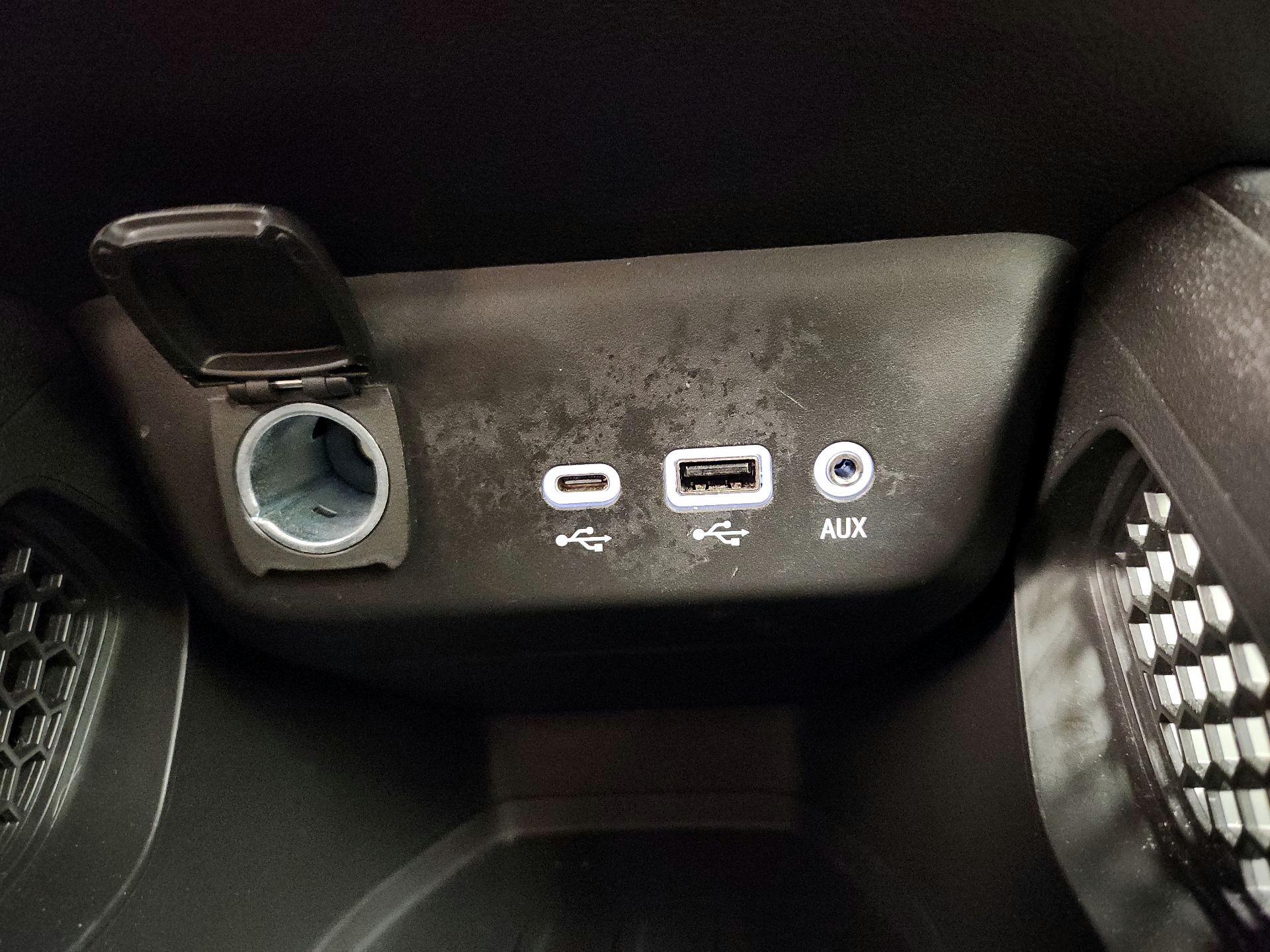 Thumbnail: 2023 Chevrolet TrailBlazer - 18