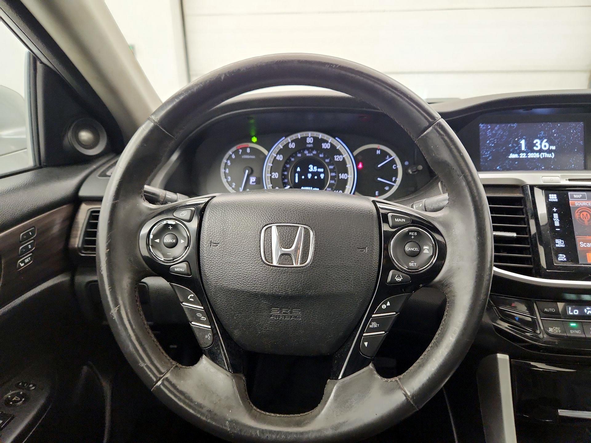 Thumbnail: 2016 Honda Accord - 10