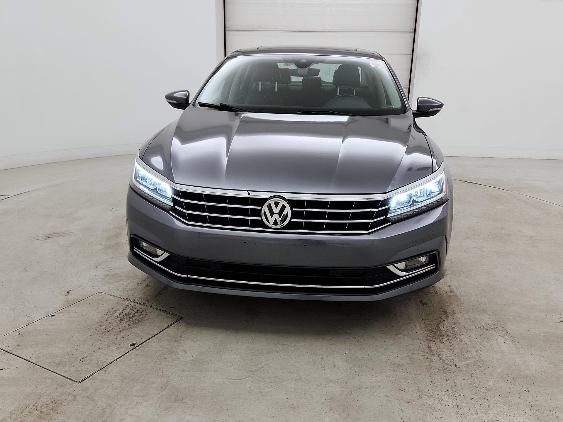 Thumbnail: 2018 Volkswagen Passat - 2