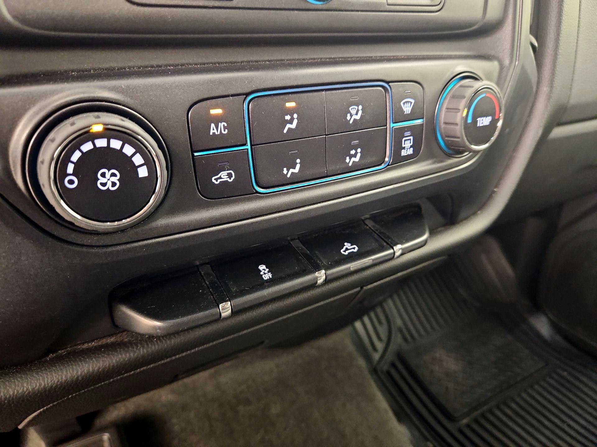 Thumbnail: 2016 Chevrolet Silverado 1500 - 15